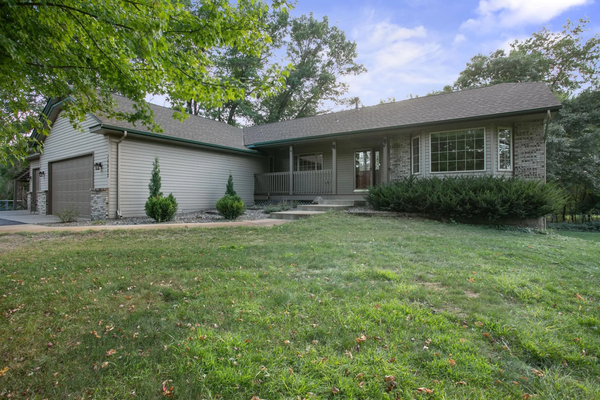 Photo 6 of 16682 Hanson Nw Boulevard