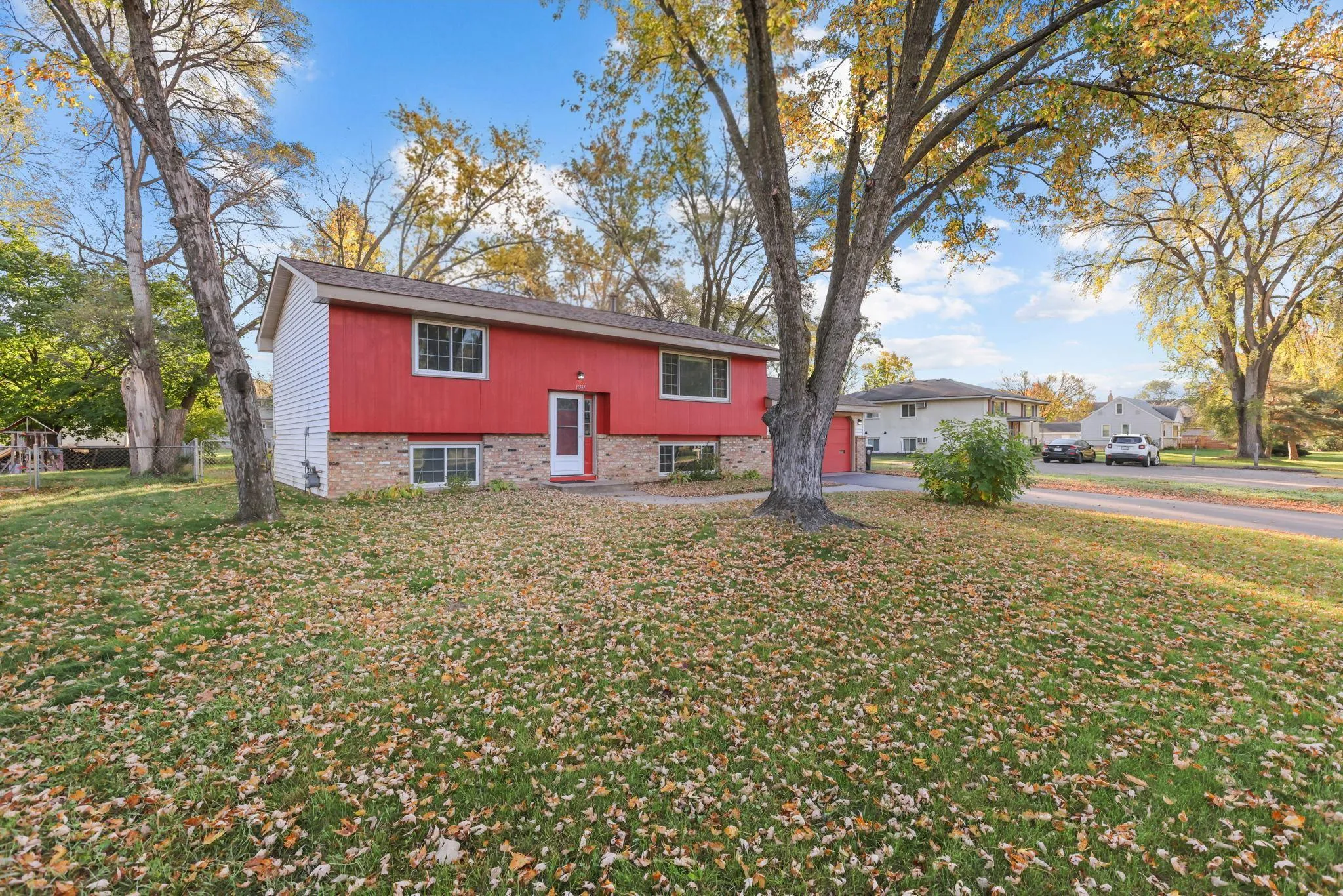 Photo 3 of 11337 Osage Nw Street