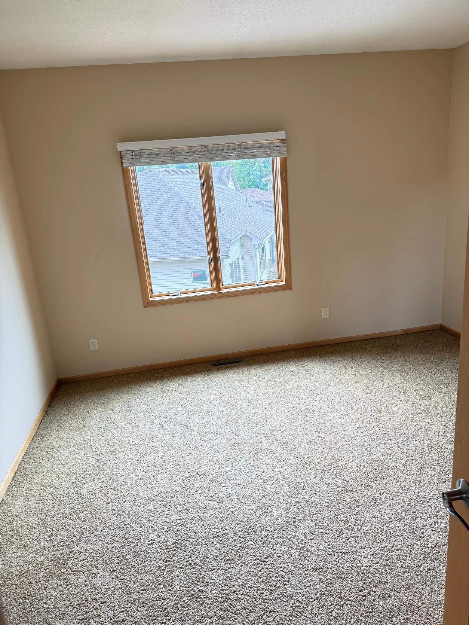 Photo 17 of 2700 105th Ne Avenue
