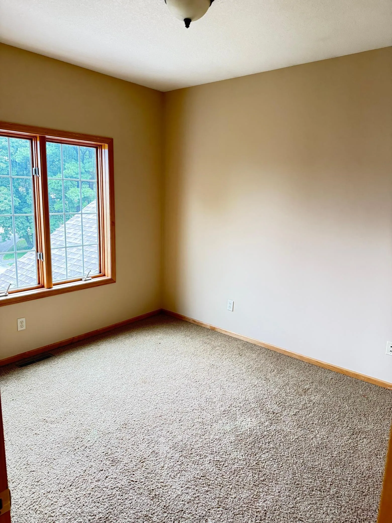 Photo 15 of 2700 105th Ne Avenue