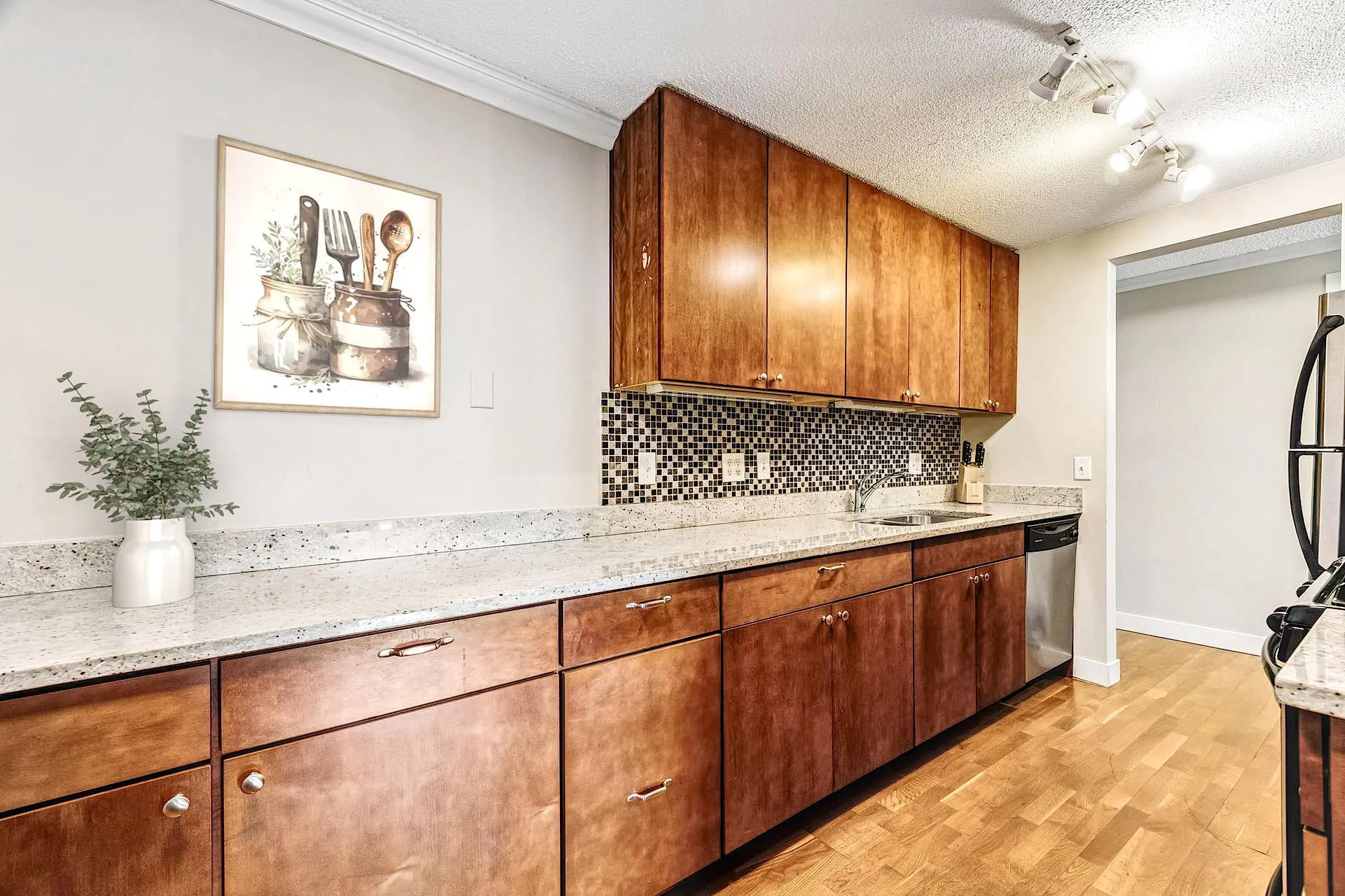 Photo 5 of 2800 W 44th Street Unit 603