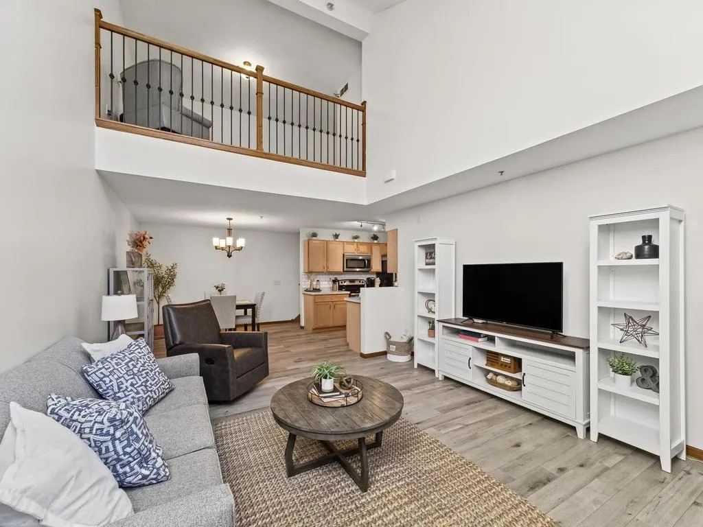 Photo 6 of 14761 Peridot Nw Street