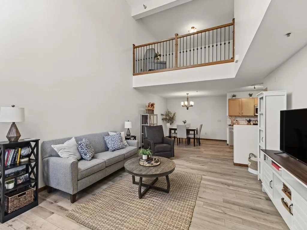Photo 5 of 14761 Peridot Nw Street
