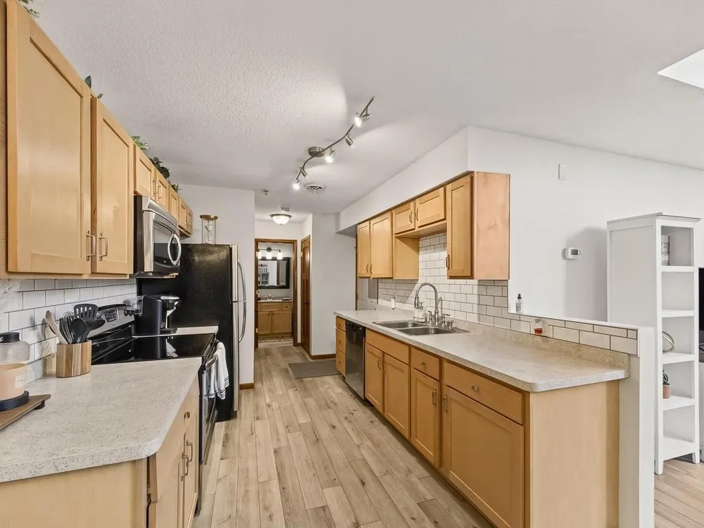 Photo 9 of 14761 Peridot Nw Street