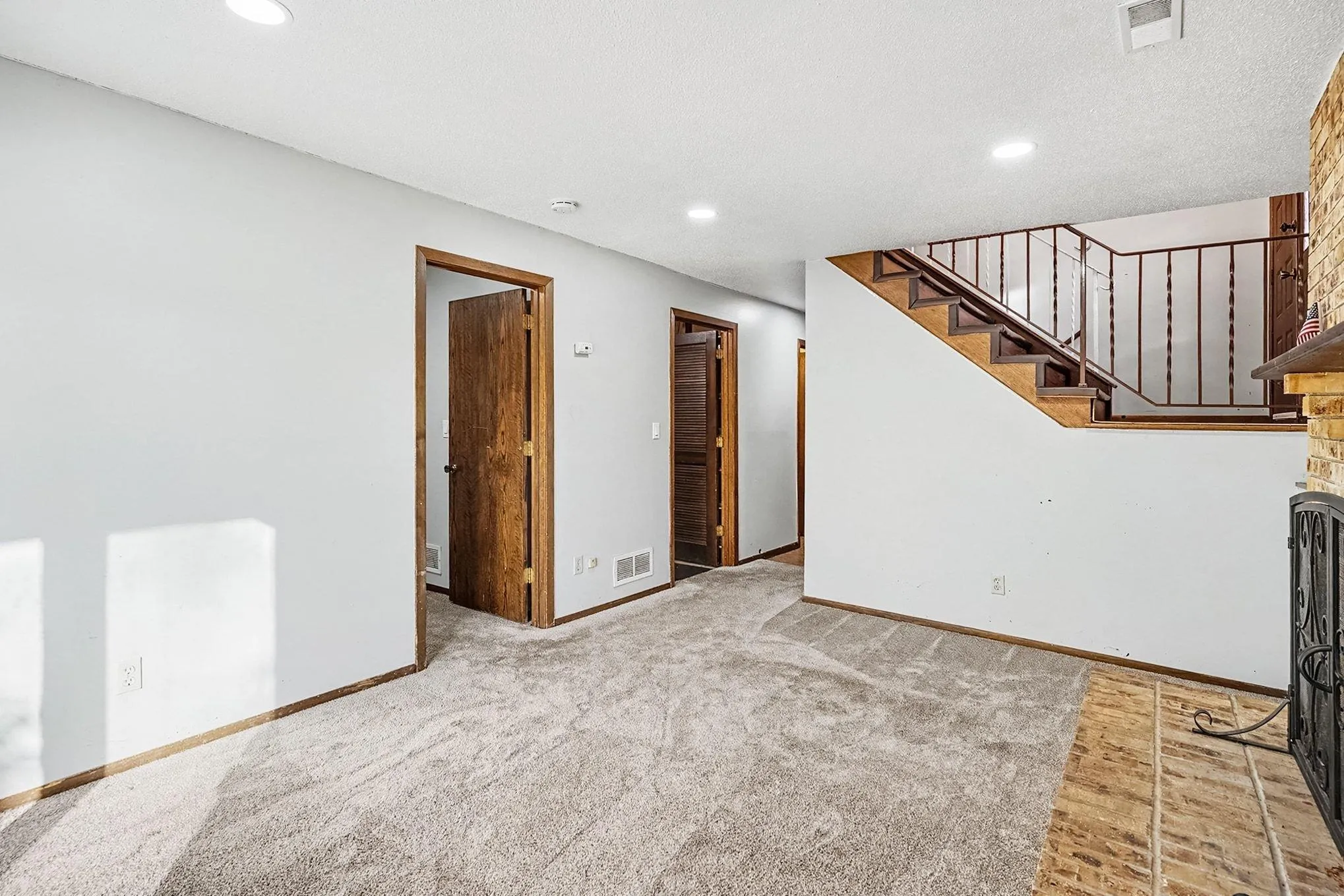 Photo 21 of 612 E 143rd Street