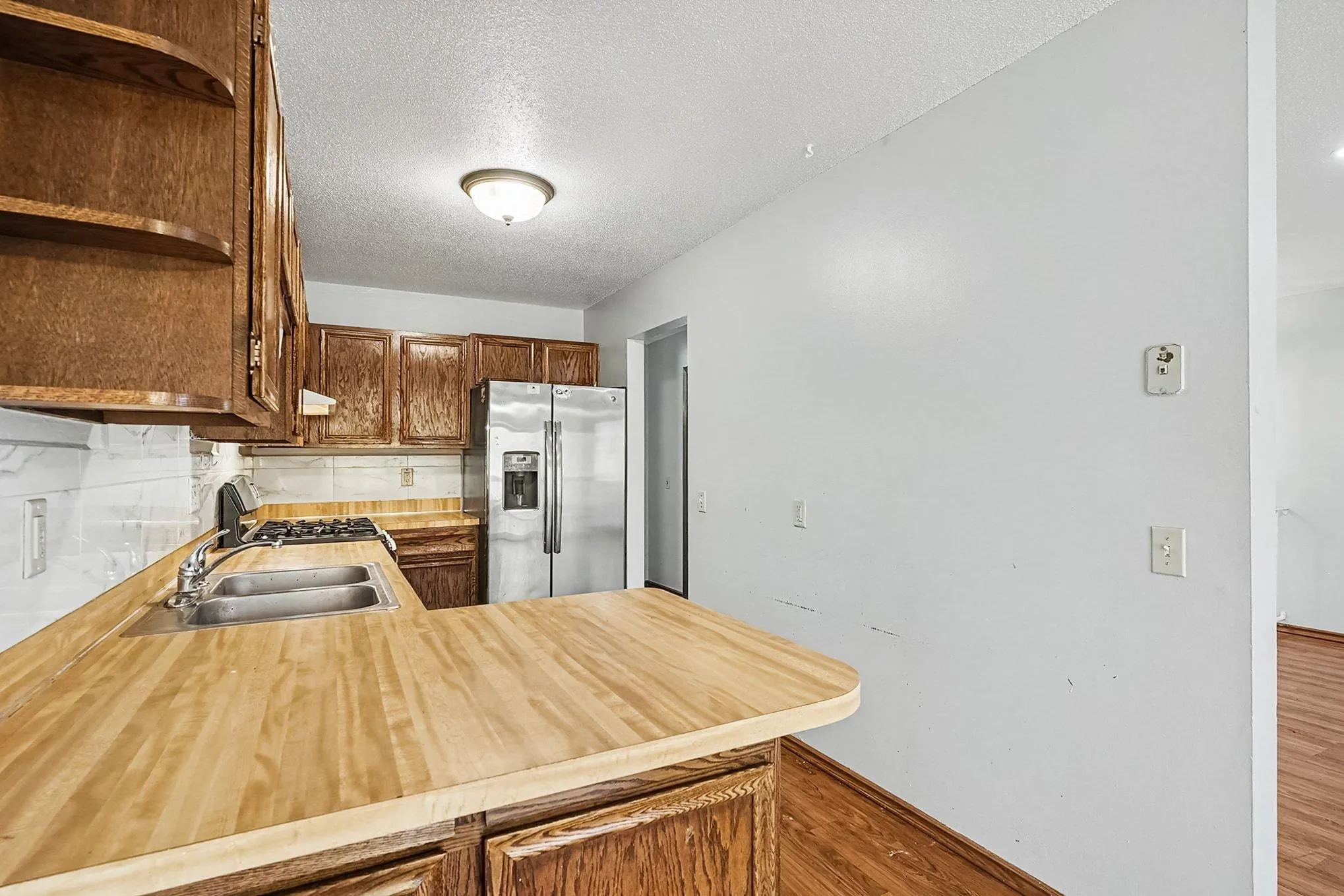Photo 11 of 612 E 143rd Street