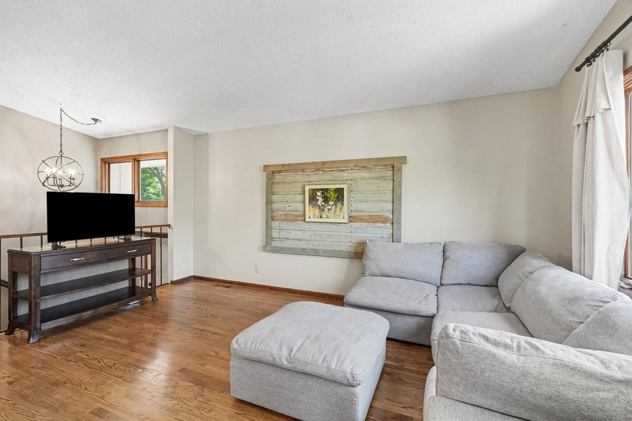 Photo 2 of 2630 Aspen Court