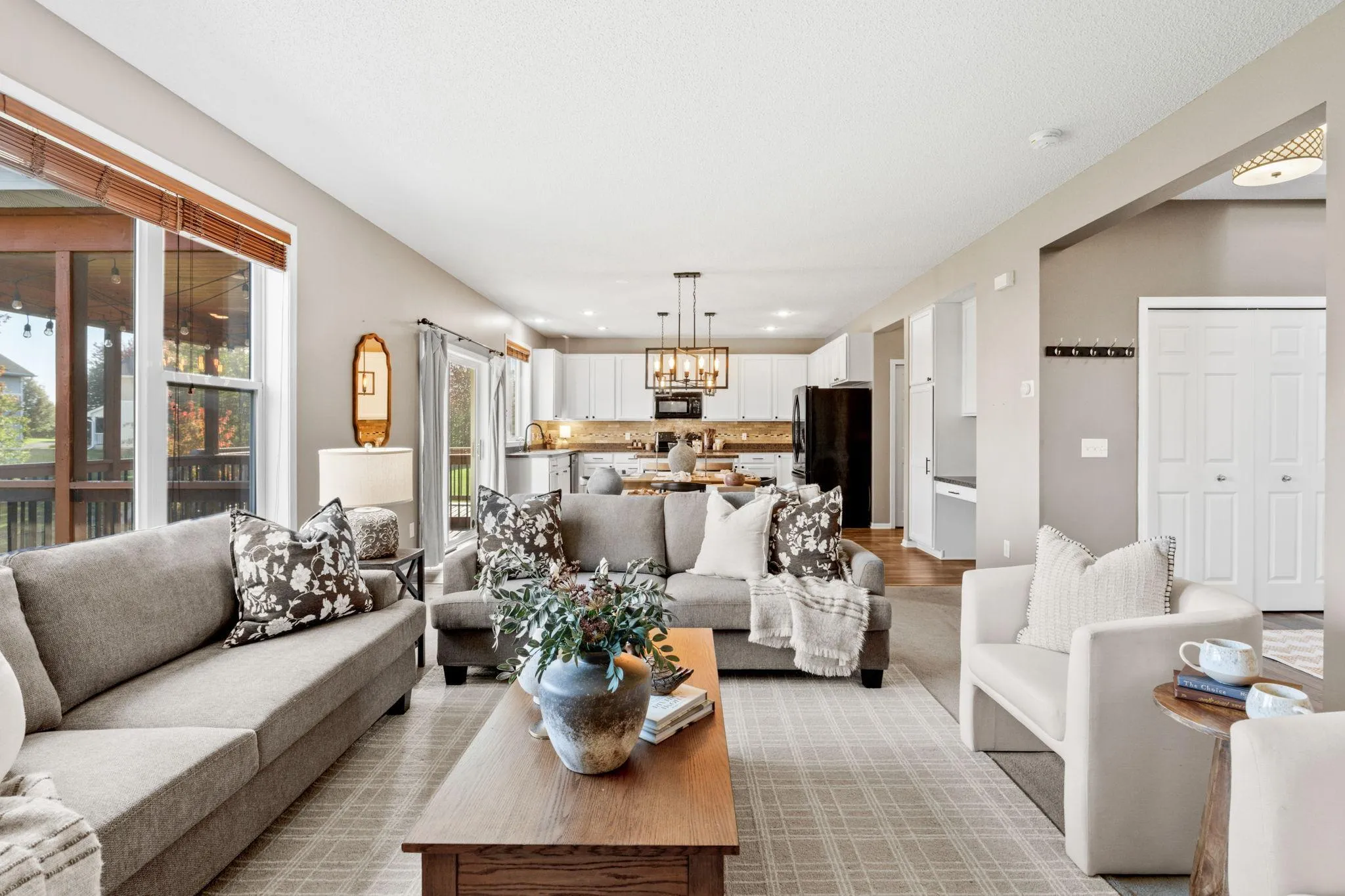 Photo 6 of 16296 Fallbrook Drive