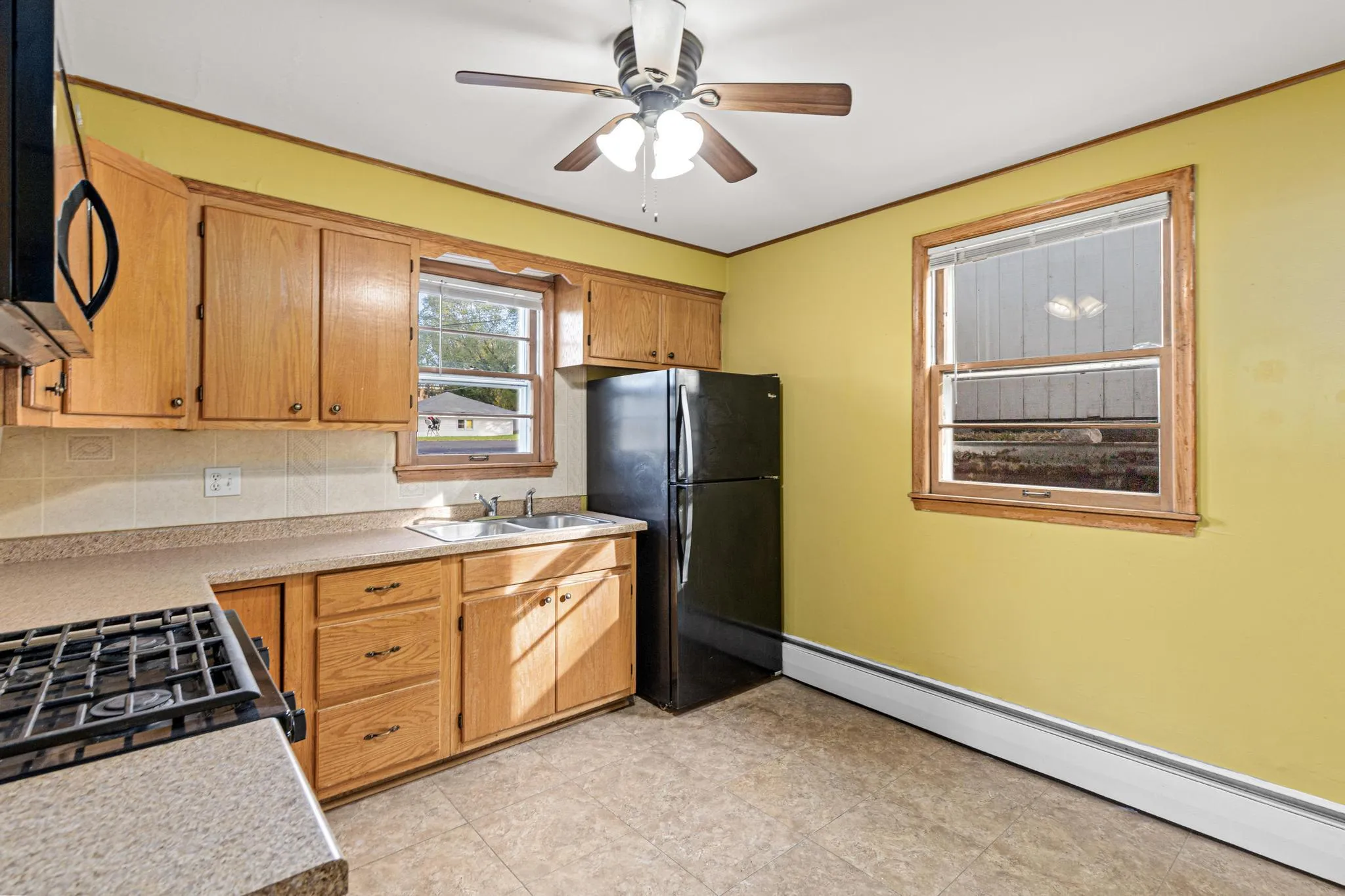Photo 4 of 5361 6th Ne Street
