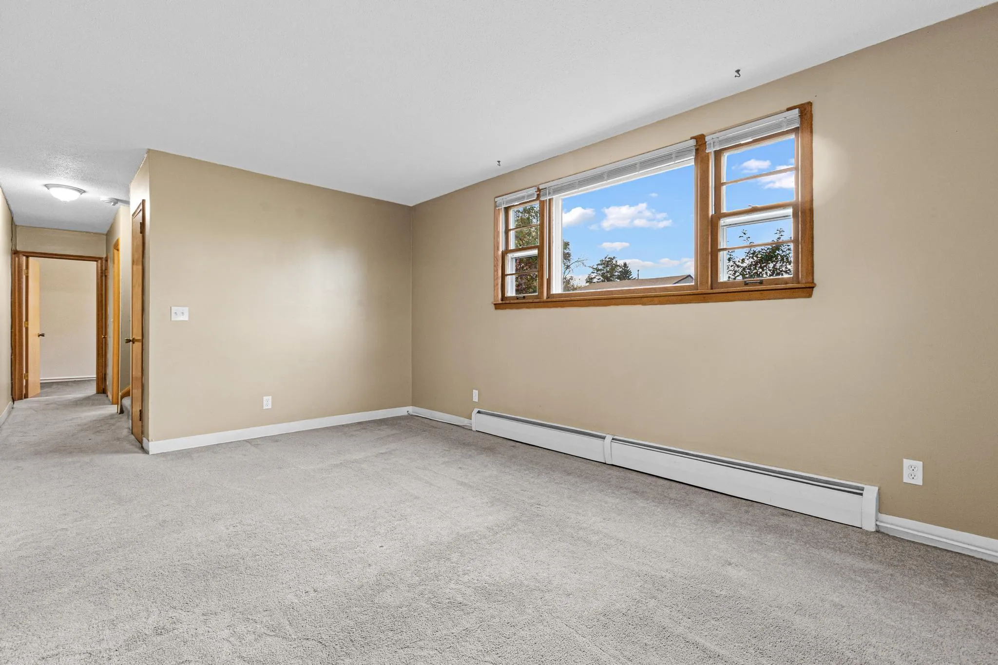 Photo 7 of 5361 6th Ne Street