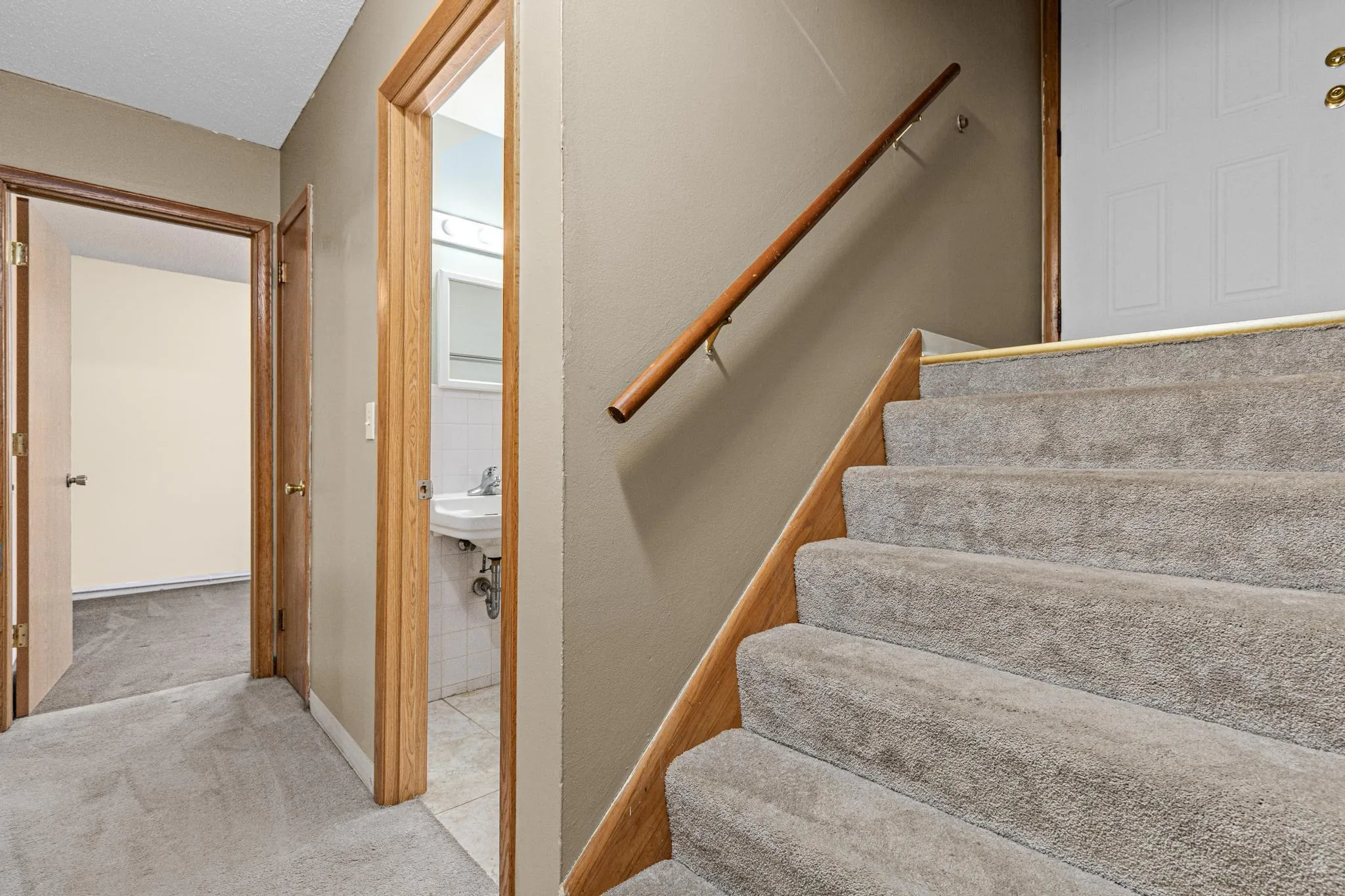 Photo 8 of 5361 6th Ne Street