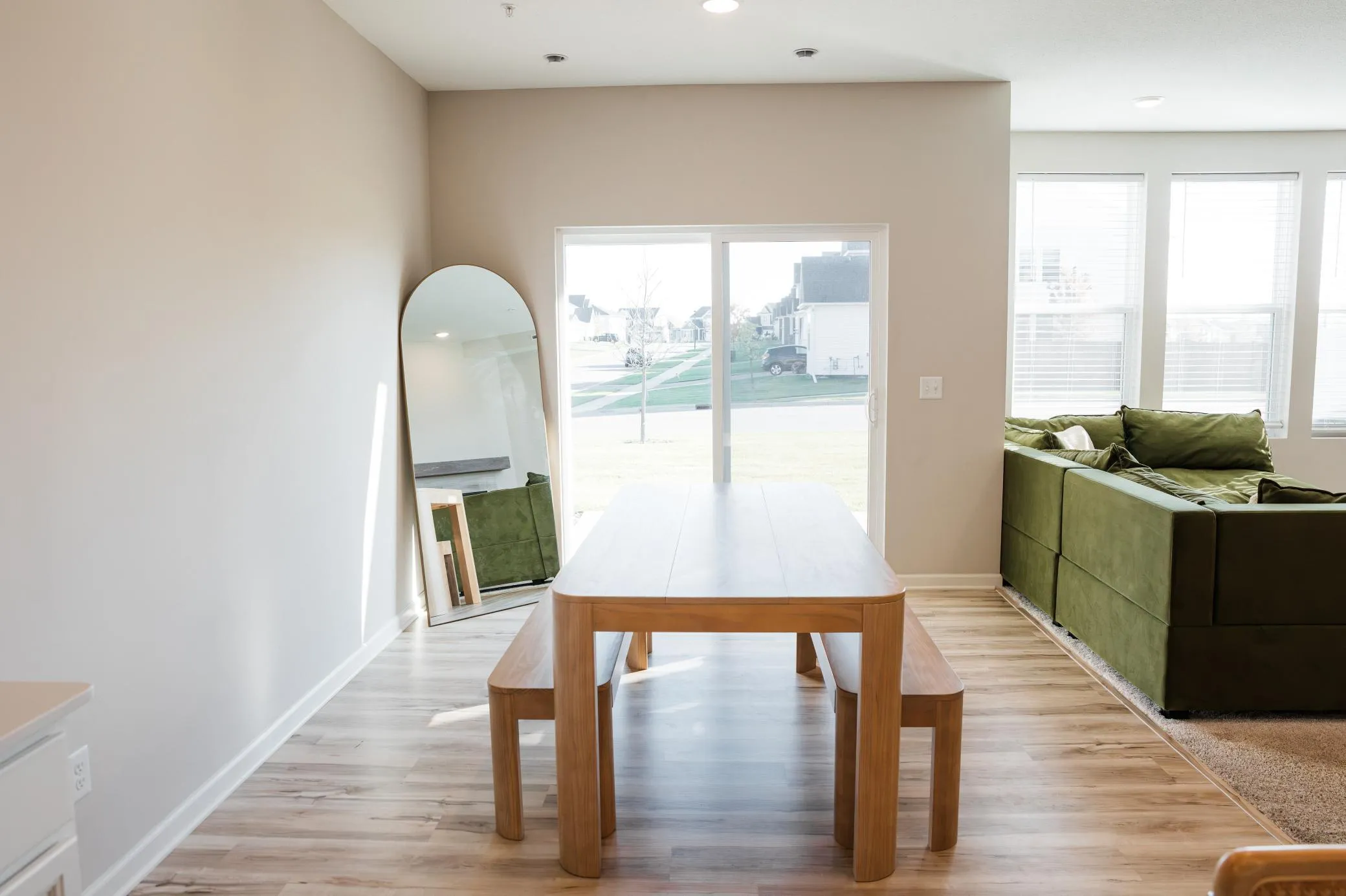 Photo 6 of 14948 Athlone Place