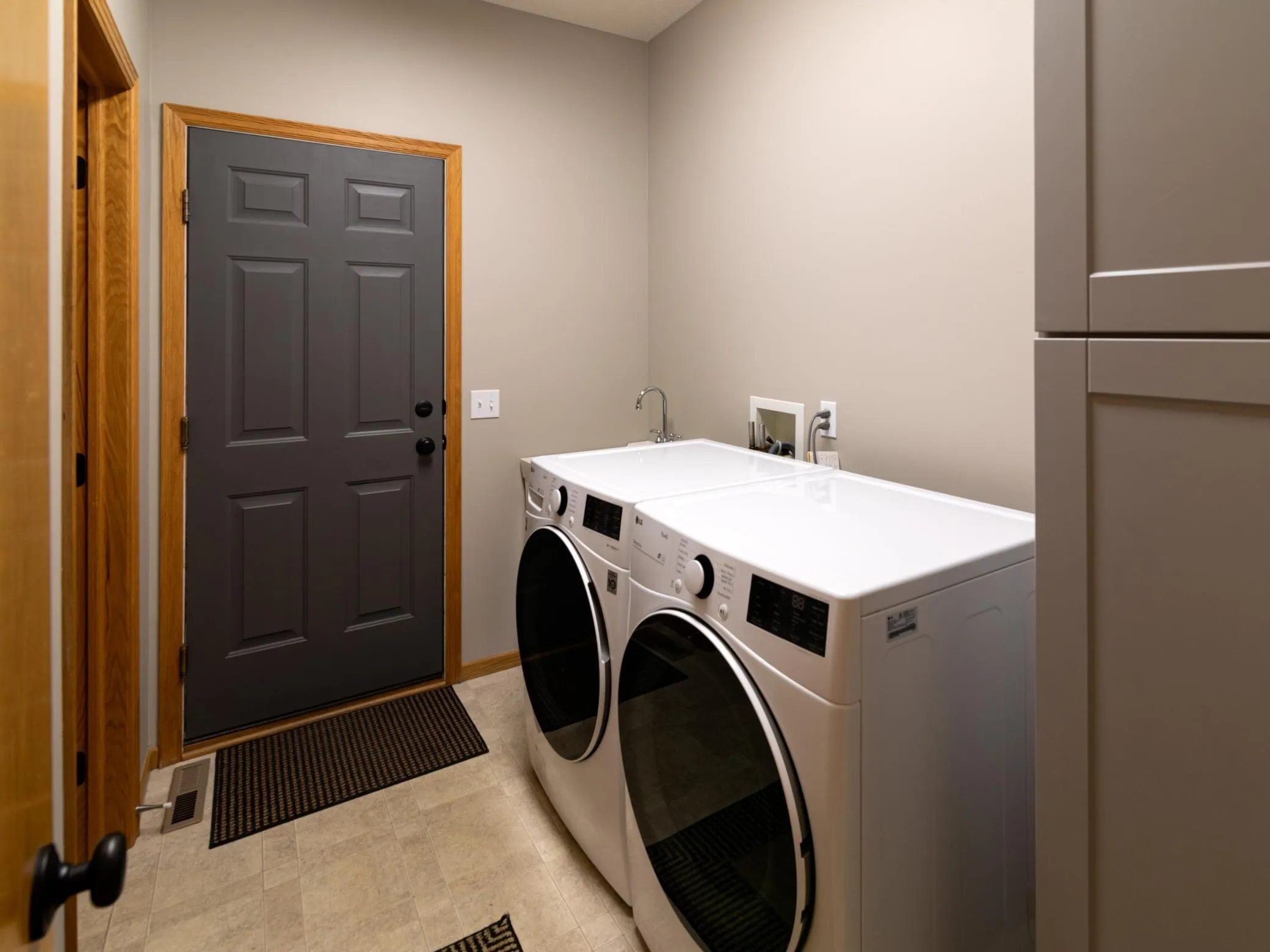Photo 17 of 16265 Kenworth Court
