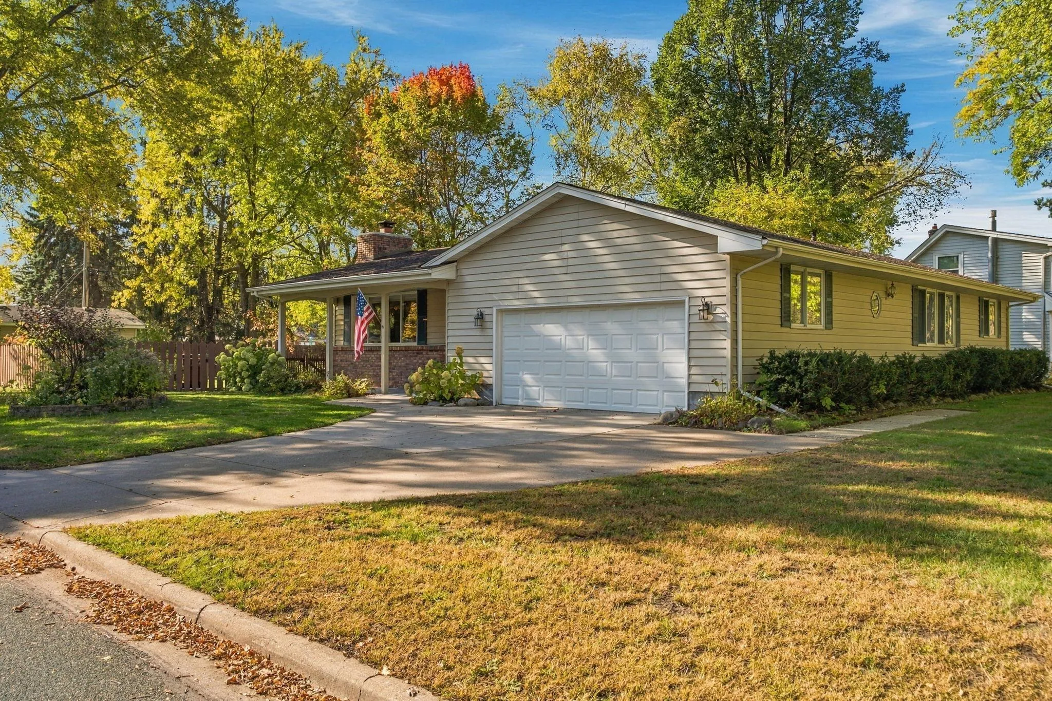 Photo 3 of 2430 Floral Drive