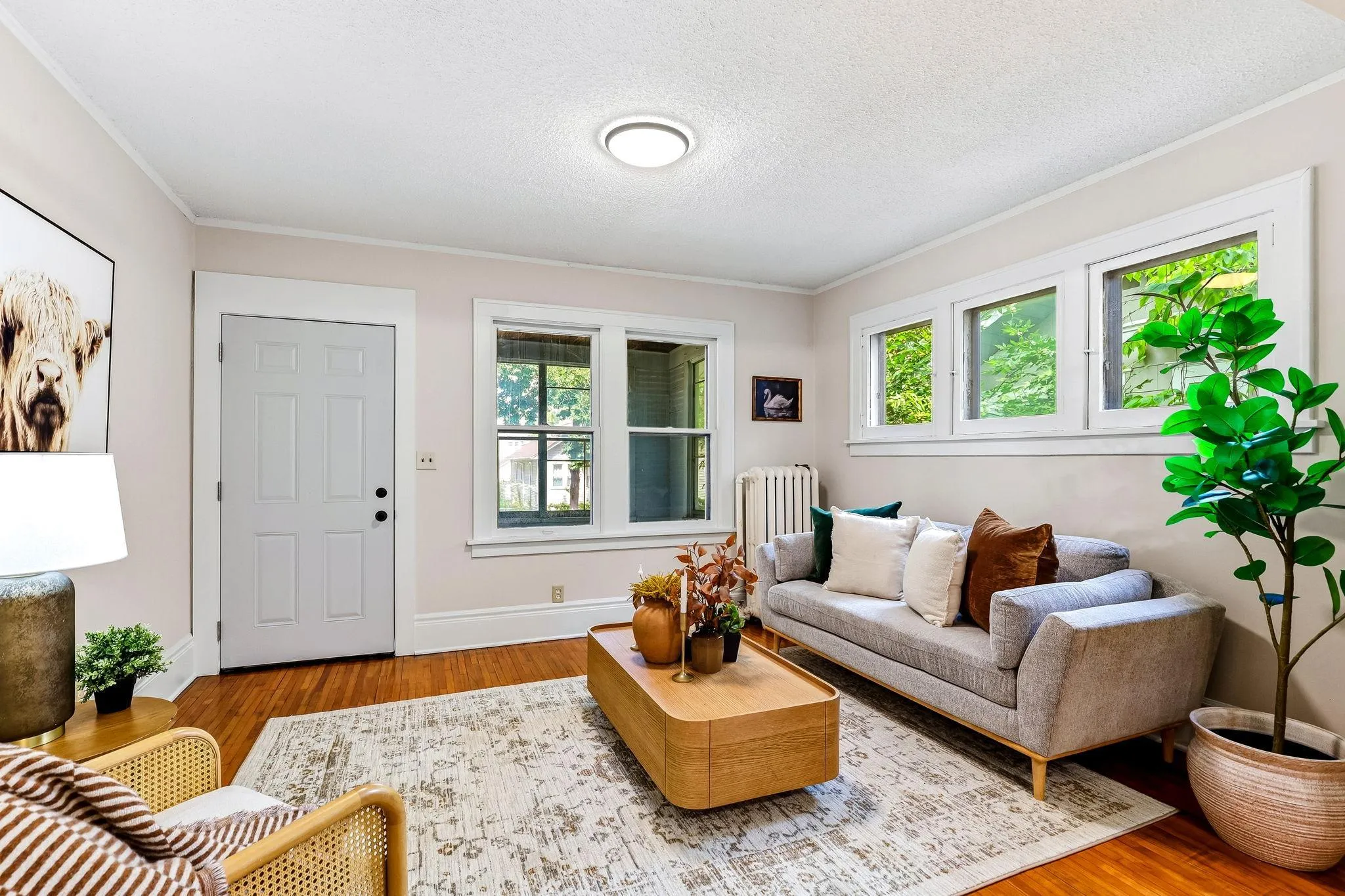 Photo 4 of 706 Fuller Avenue