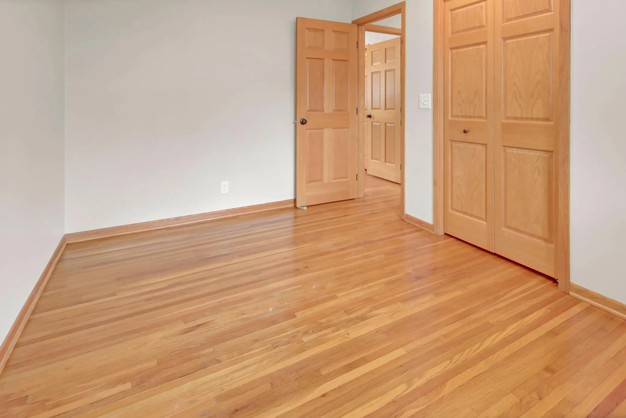Photo 17 of 1381 Woodhill Drive