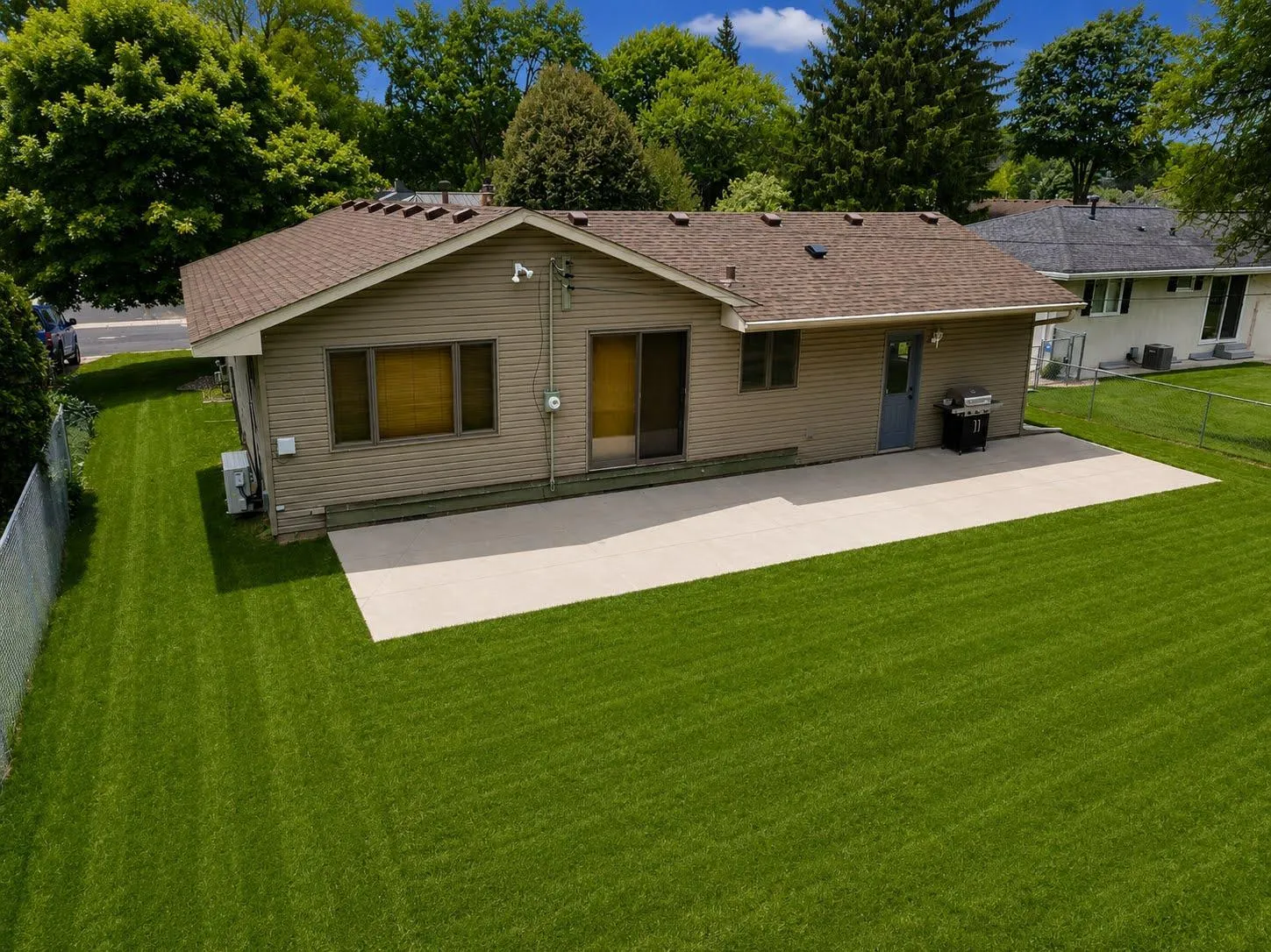 Photo 34 of 1381 Woodhill Drive