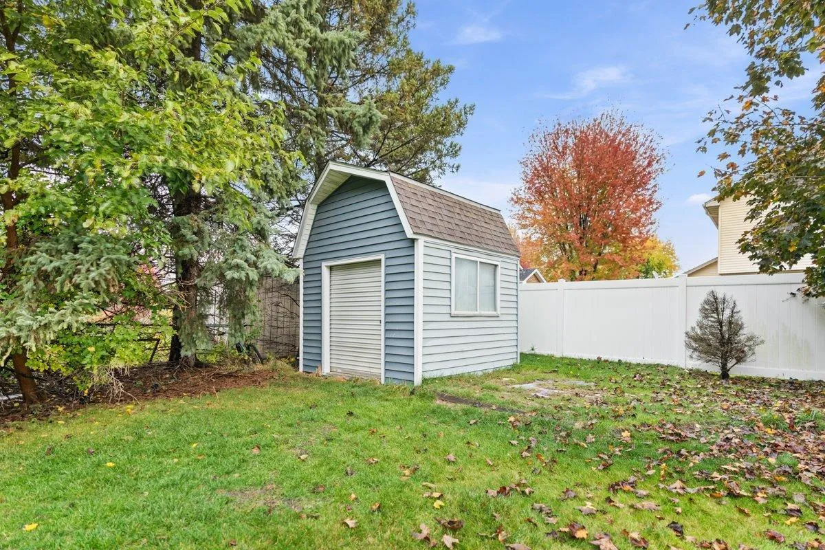 Photo 29 of 10961 Fillmore Ne Street