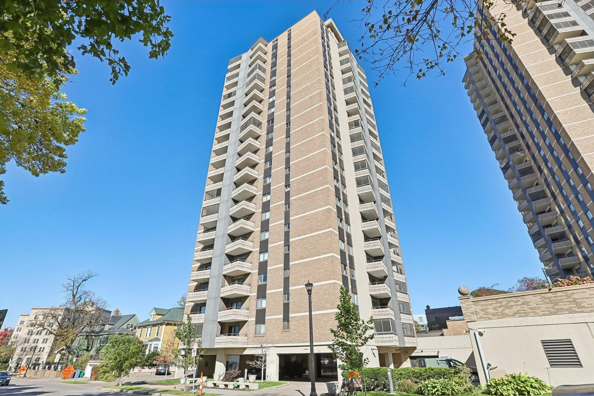 Photo 39 of 410 Groveland Avenue Unit 305