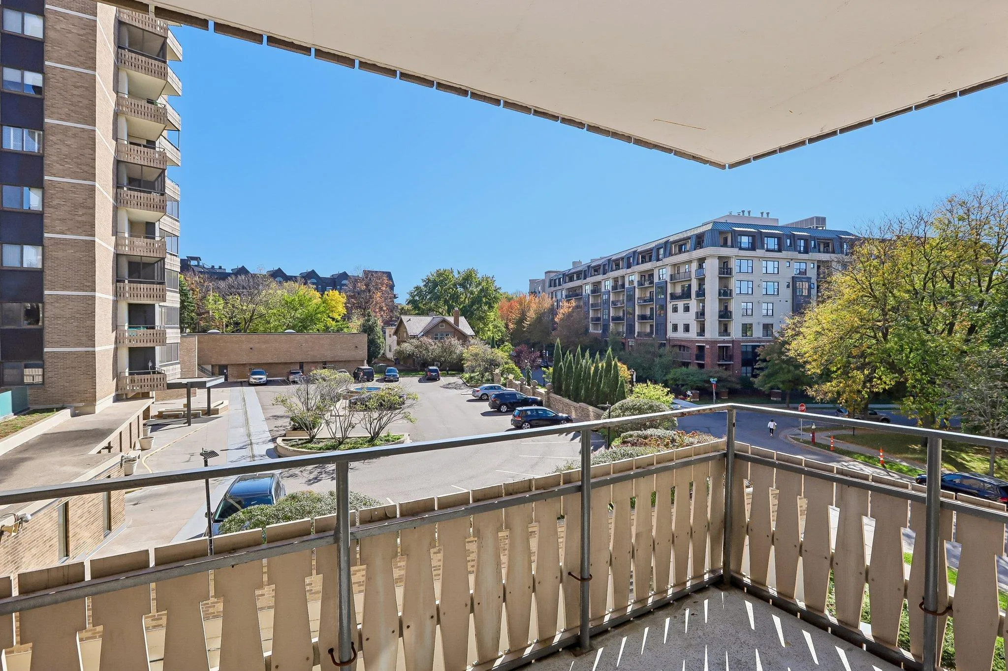 Photo 23 of 410 Groveland Avenue Unit 305