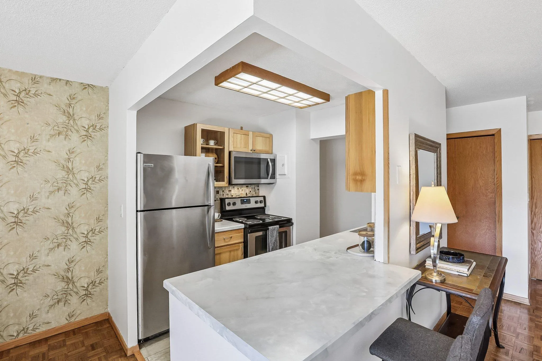 Photo 8 of 410 Groveland Avenue Unit 305