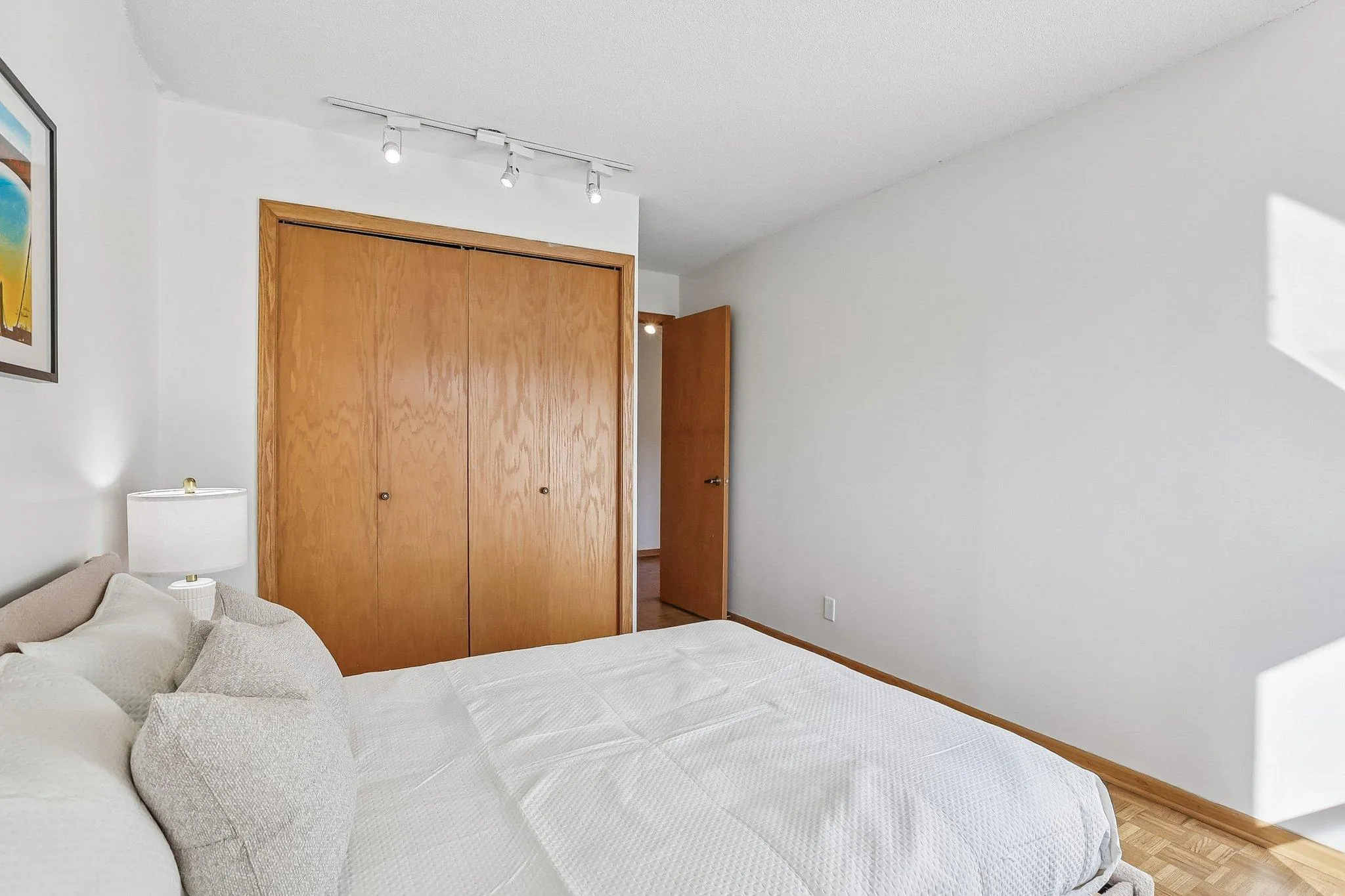 Photo 18 of 410 Groveland Avenue Unit 305