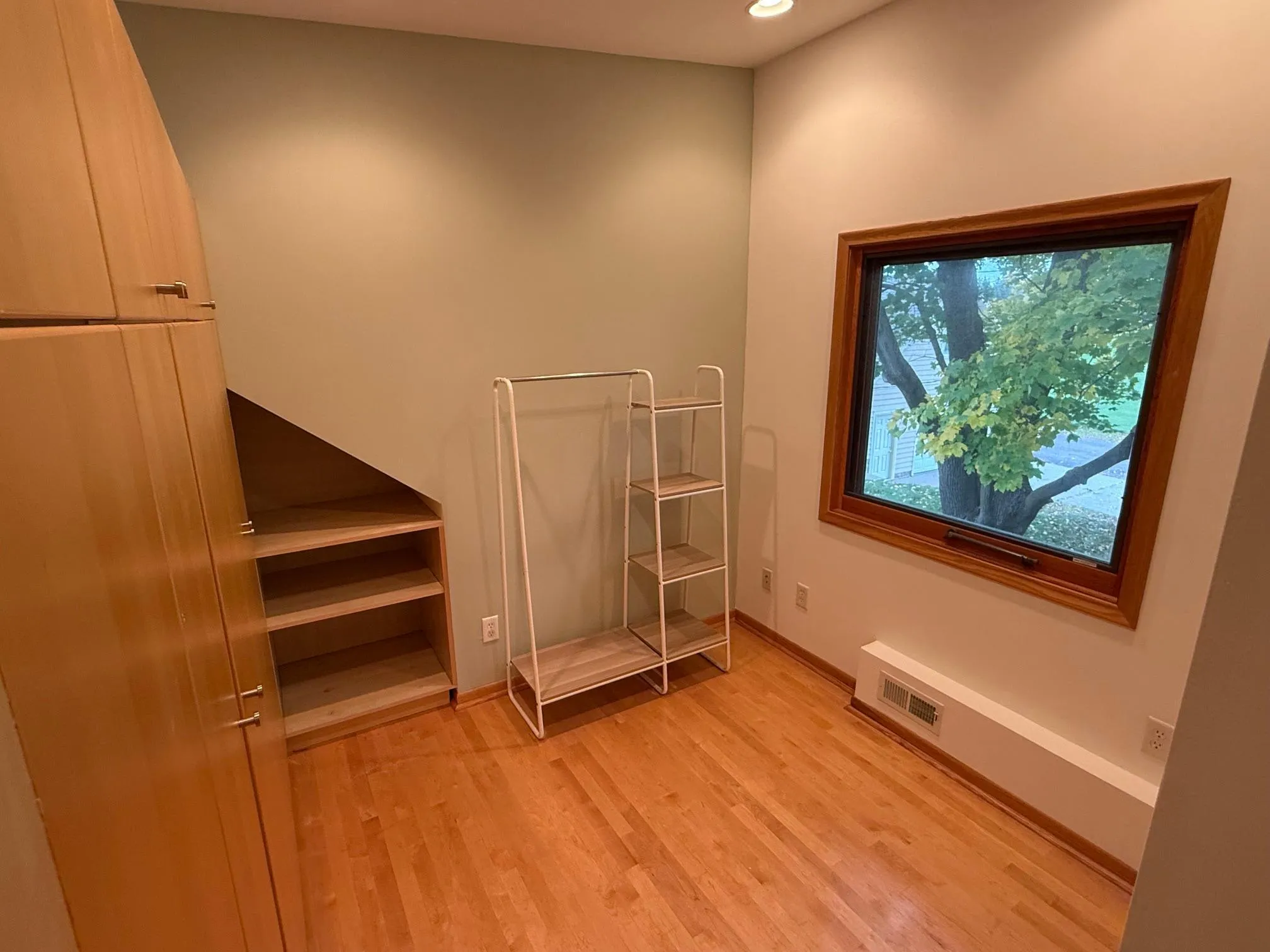 Photo 8 of 1411 Hartford Avenue