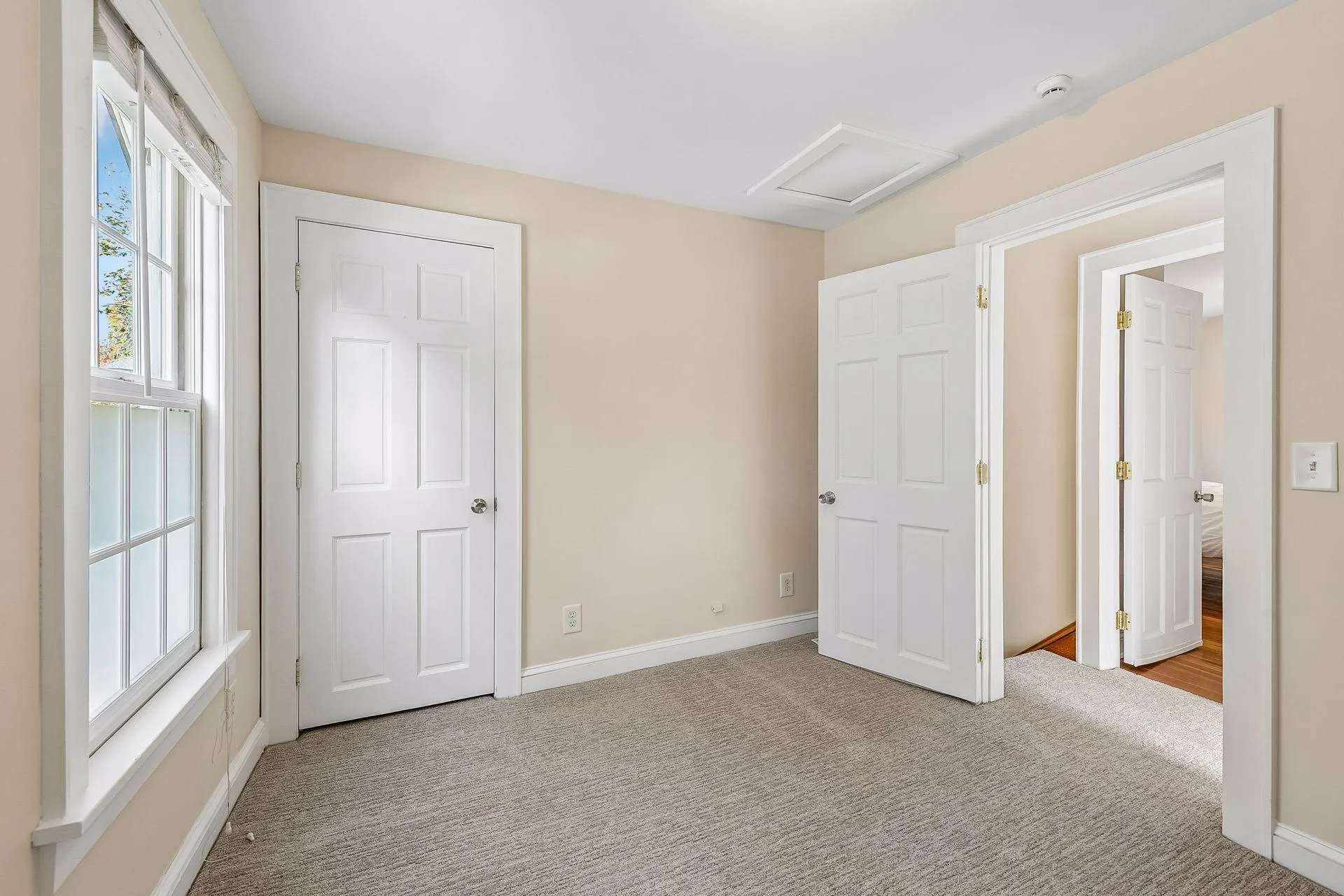 Photo 18 of 4357 30th S Avenue