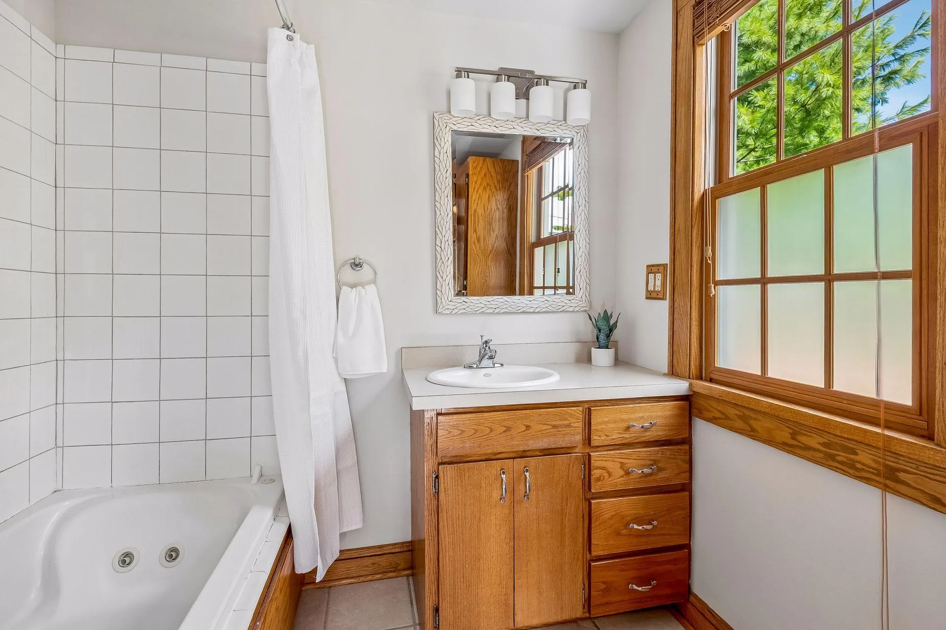 Photo 14 of 4357 30th S Avenue