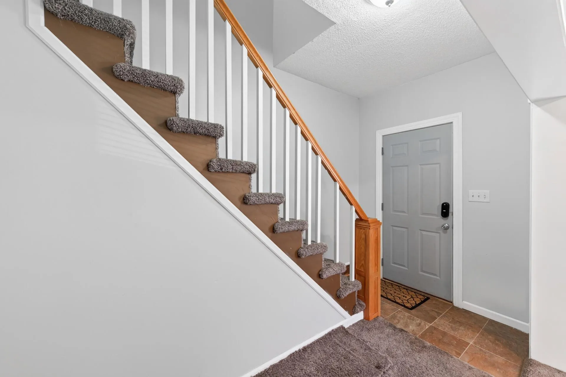 Photo 2 of 1076 Ross Avenue