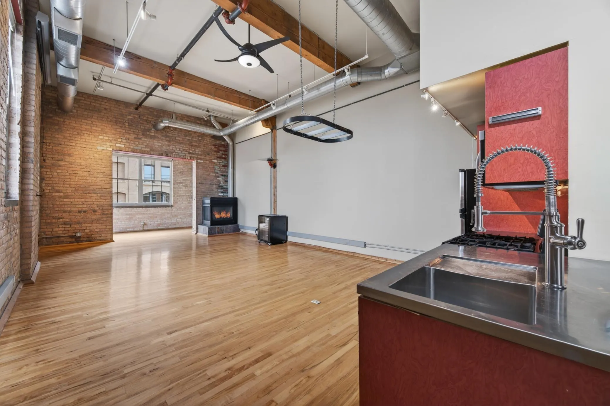 Photo 7 of 801 Washington N Avenue Unit 322