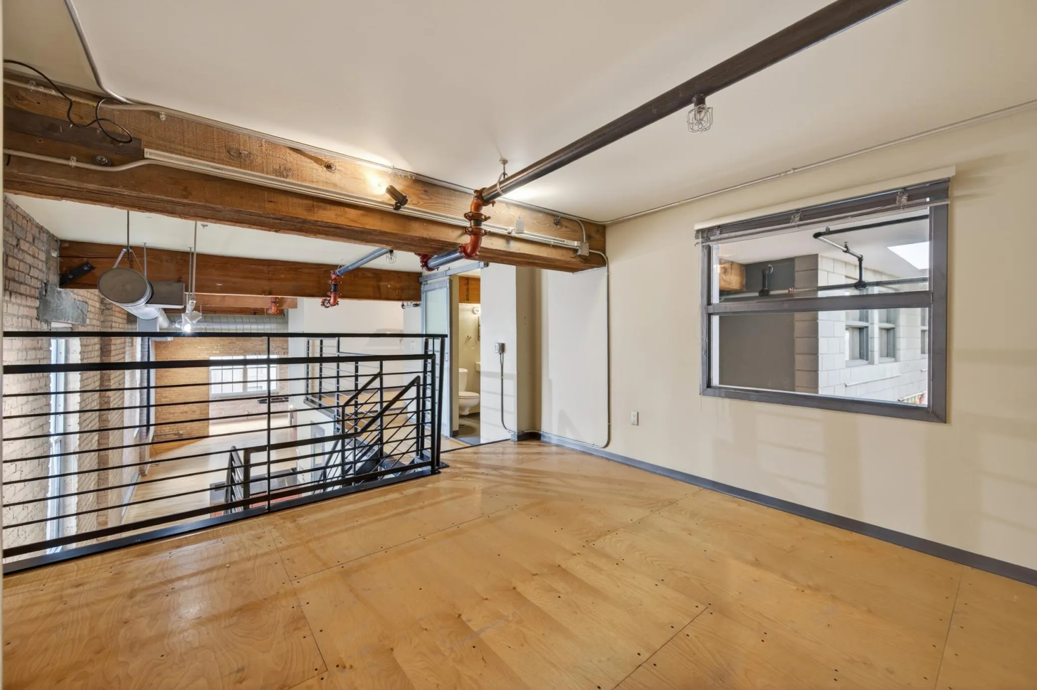 Photo 17 of 801 Washington N Avenue Unit 322
