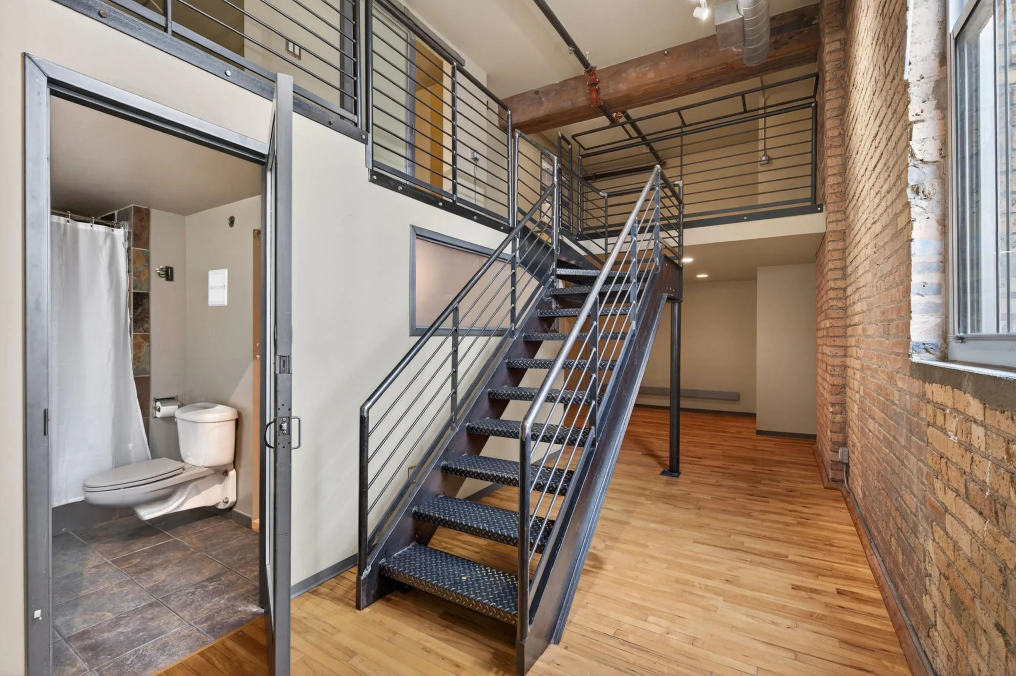 Photo 16 of 801 Washington N Avenue Unit 322