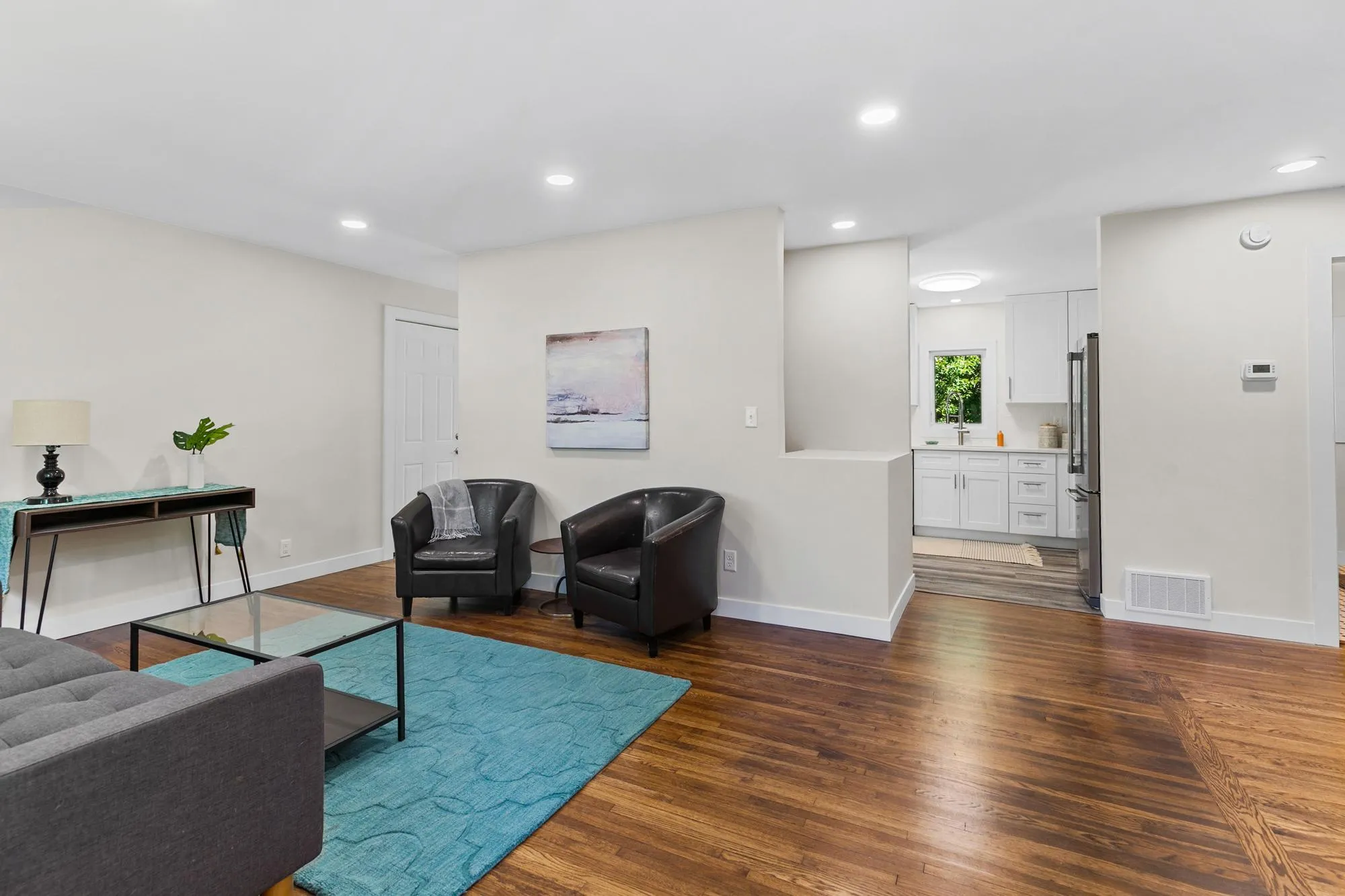Photo 5 of 2566 Beacon Street