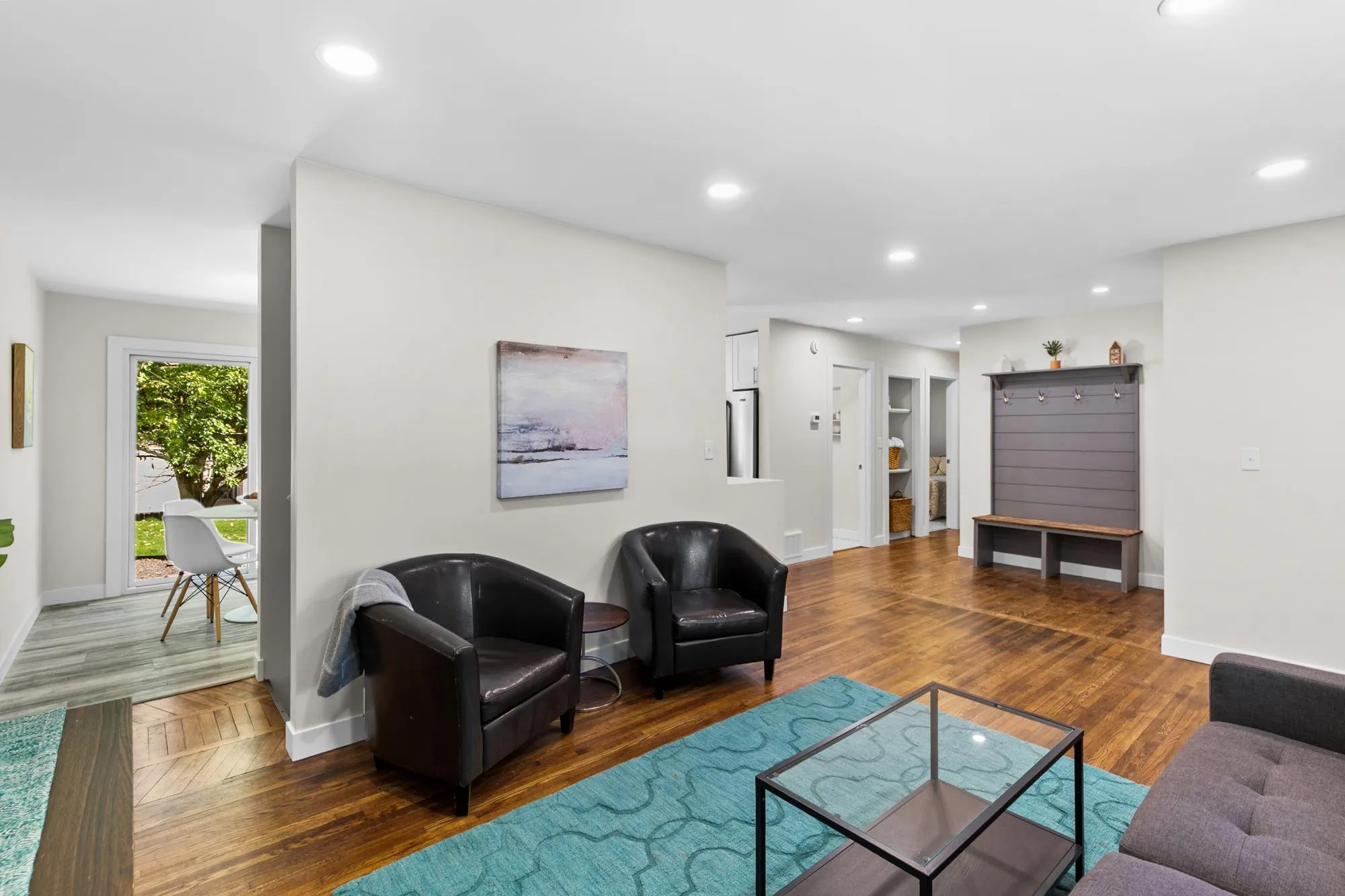 Photo 8 of 2566 Beacon Street
