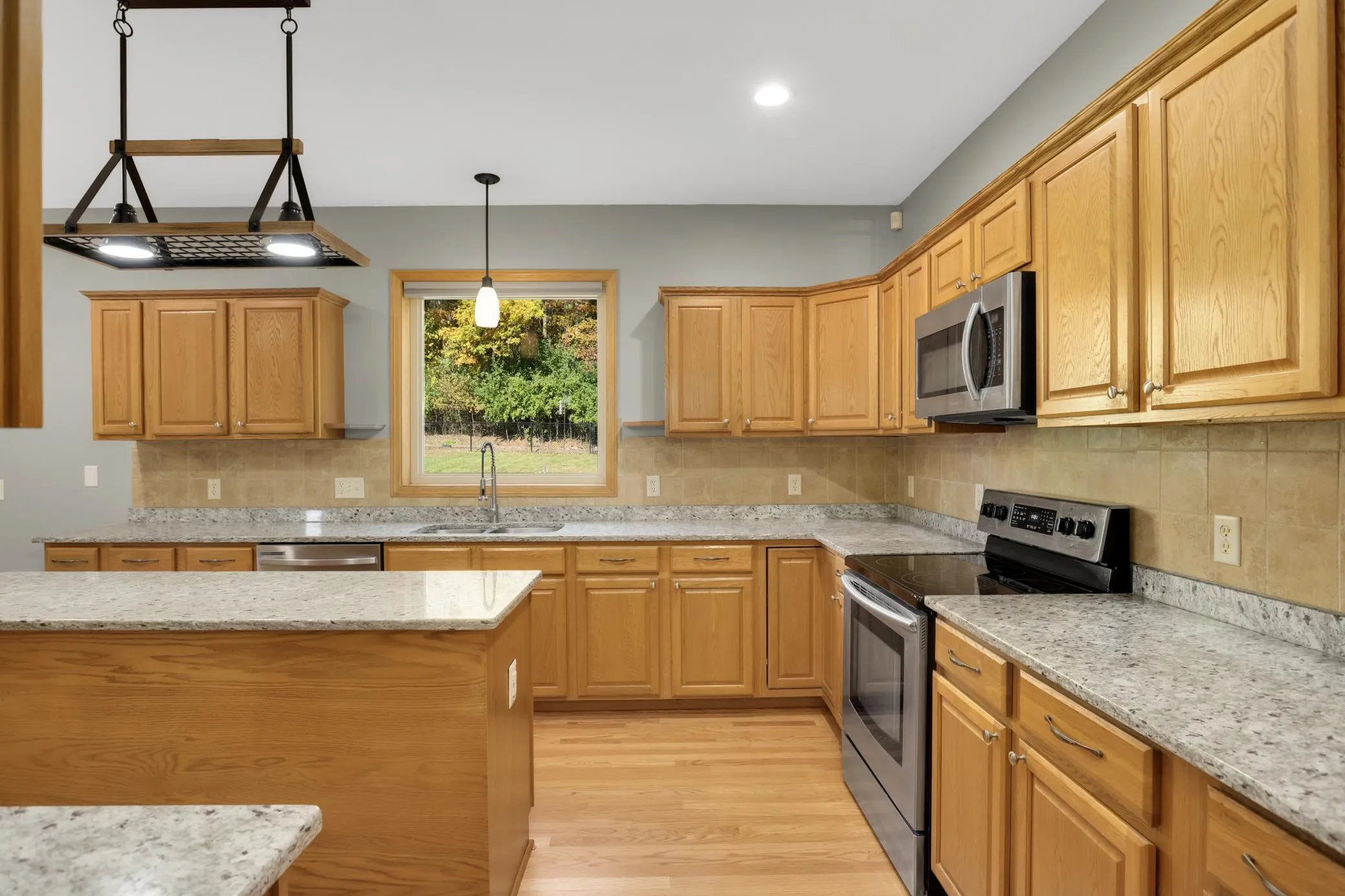 Photo 6 of 8924 Heatherton Ridge Drive