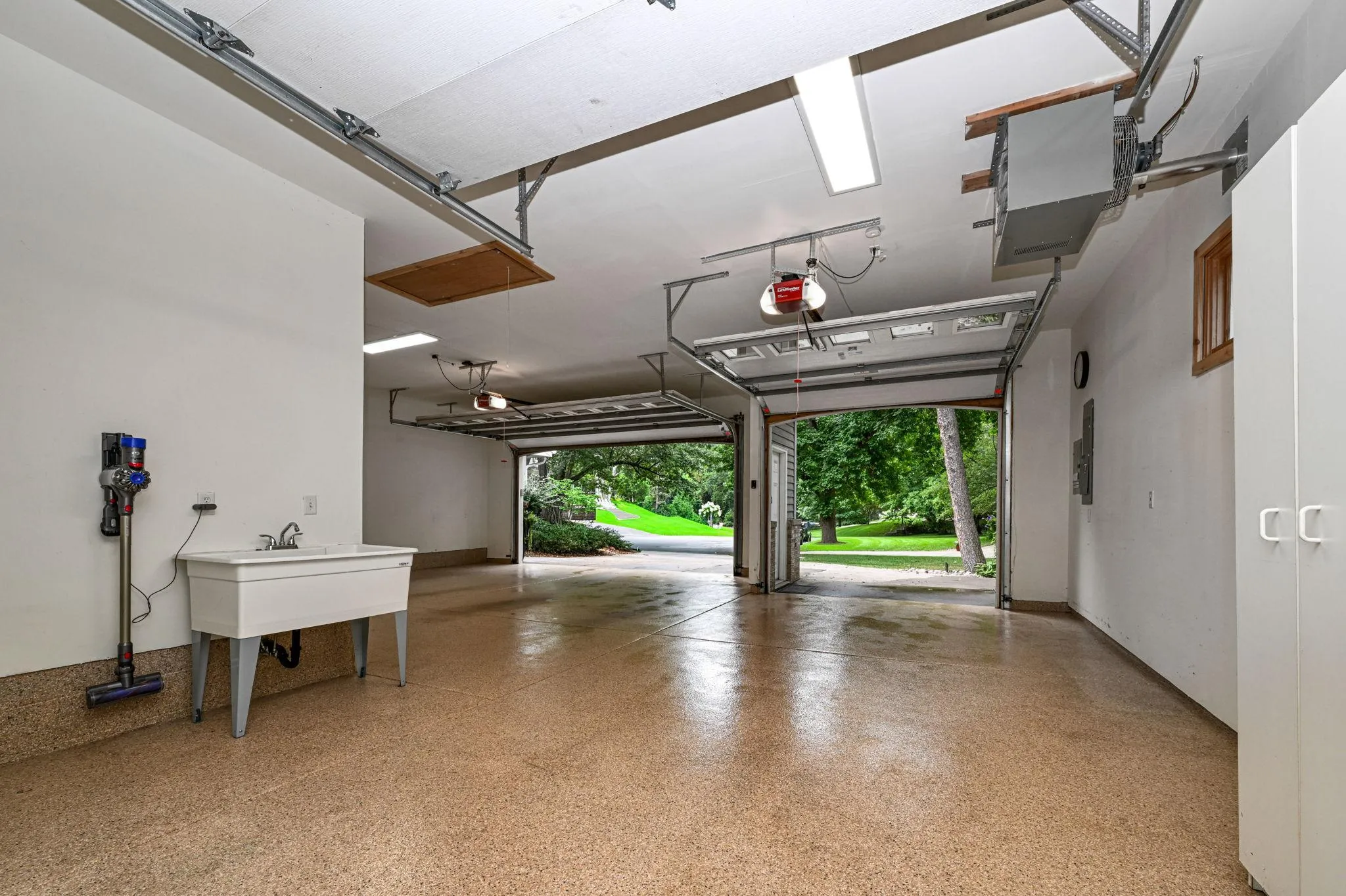 Photo 65 of 4541 Meadow Road