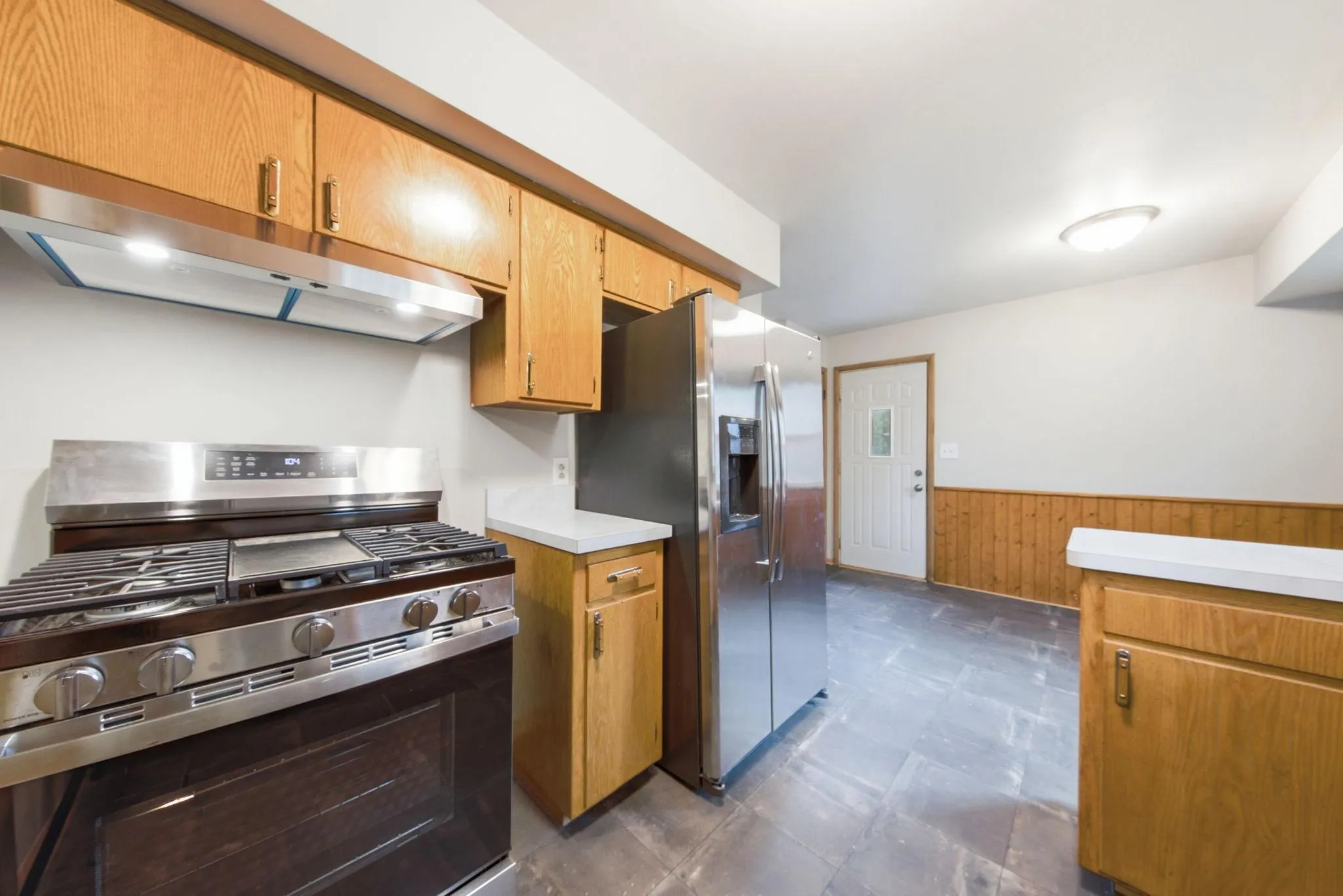 Photo 12 of 6717 Dutton Avenue
