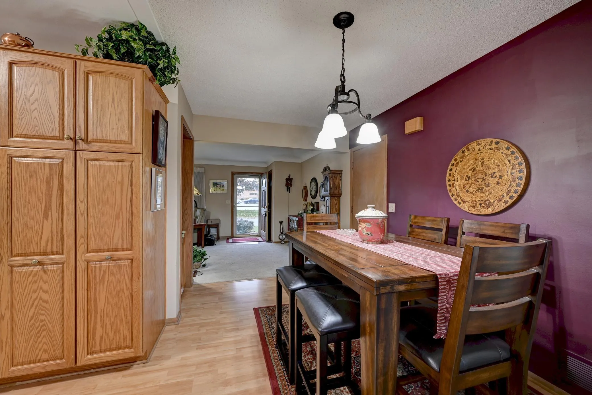 Photo 6 of 31 65 1/2 Ne Way