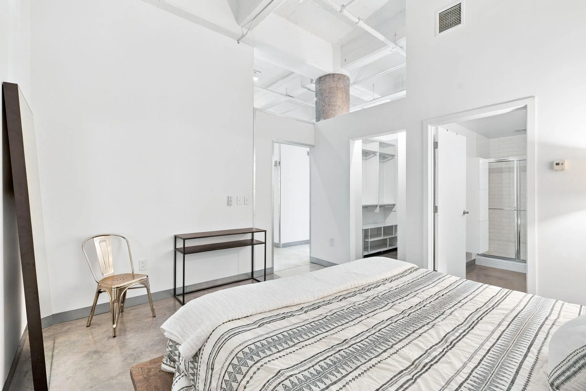 Photo 19 of 700 Washington N Avenue Unit 420