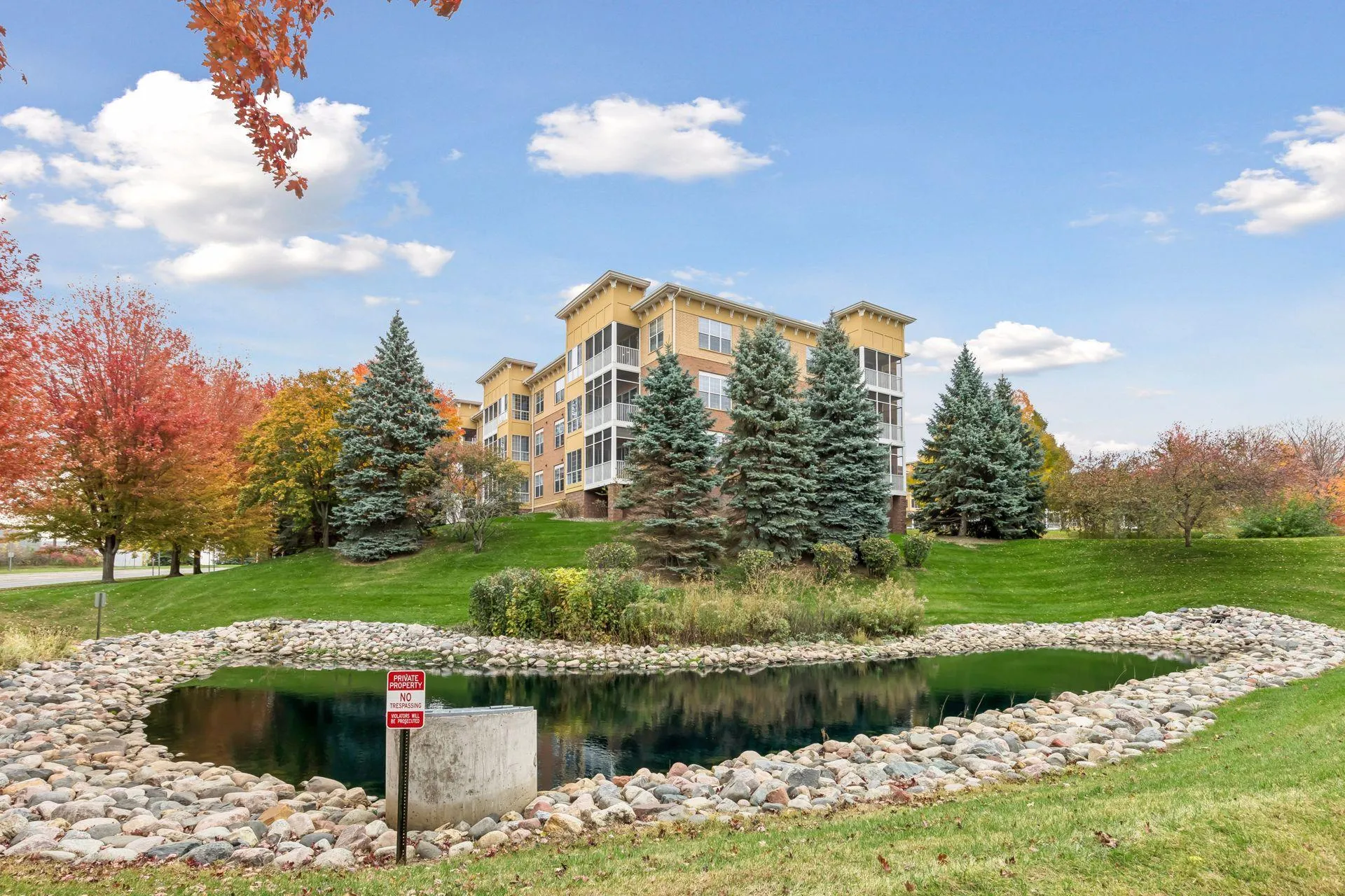 Photo 4 of 15001 Burnhaven Drive Unit 120
