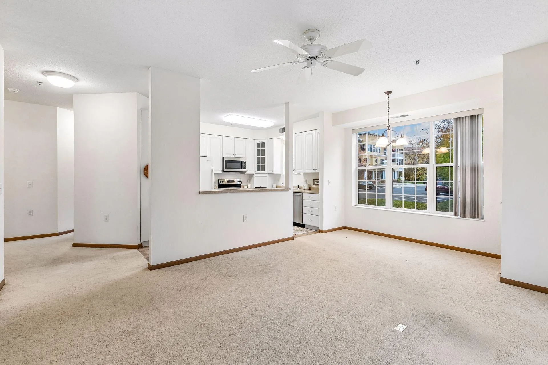 Photo 12 of 15001 Burnhaven Drive Unit 120
