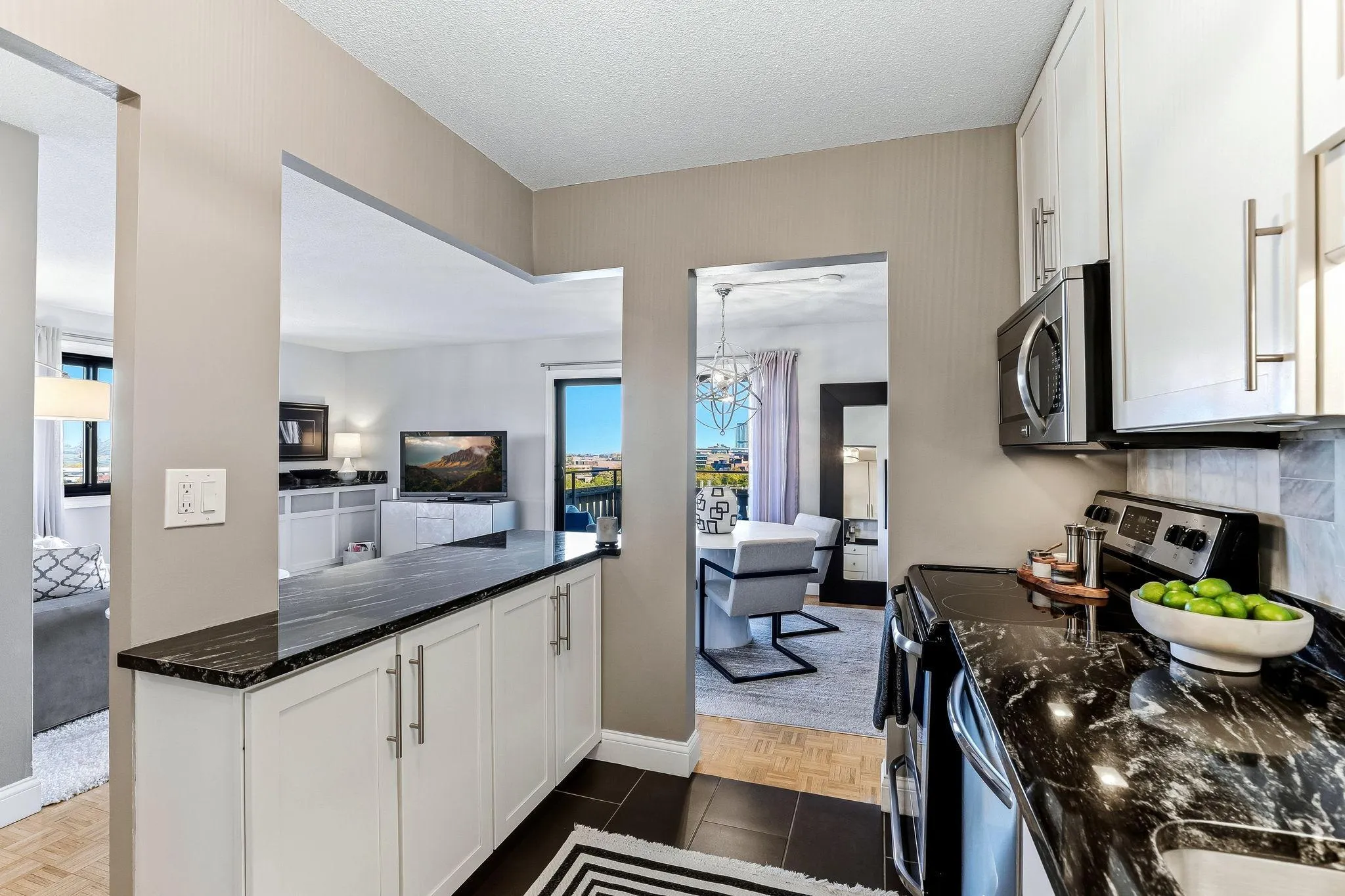 Photo 8 of 410 Groveland Avenue Unit 902