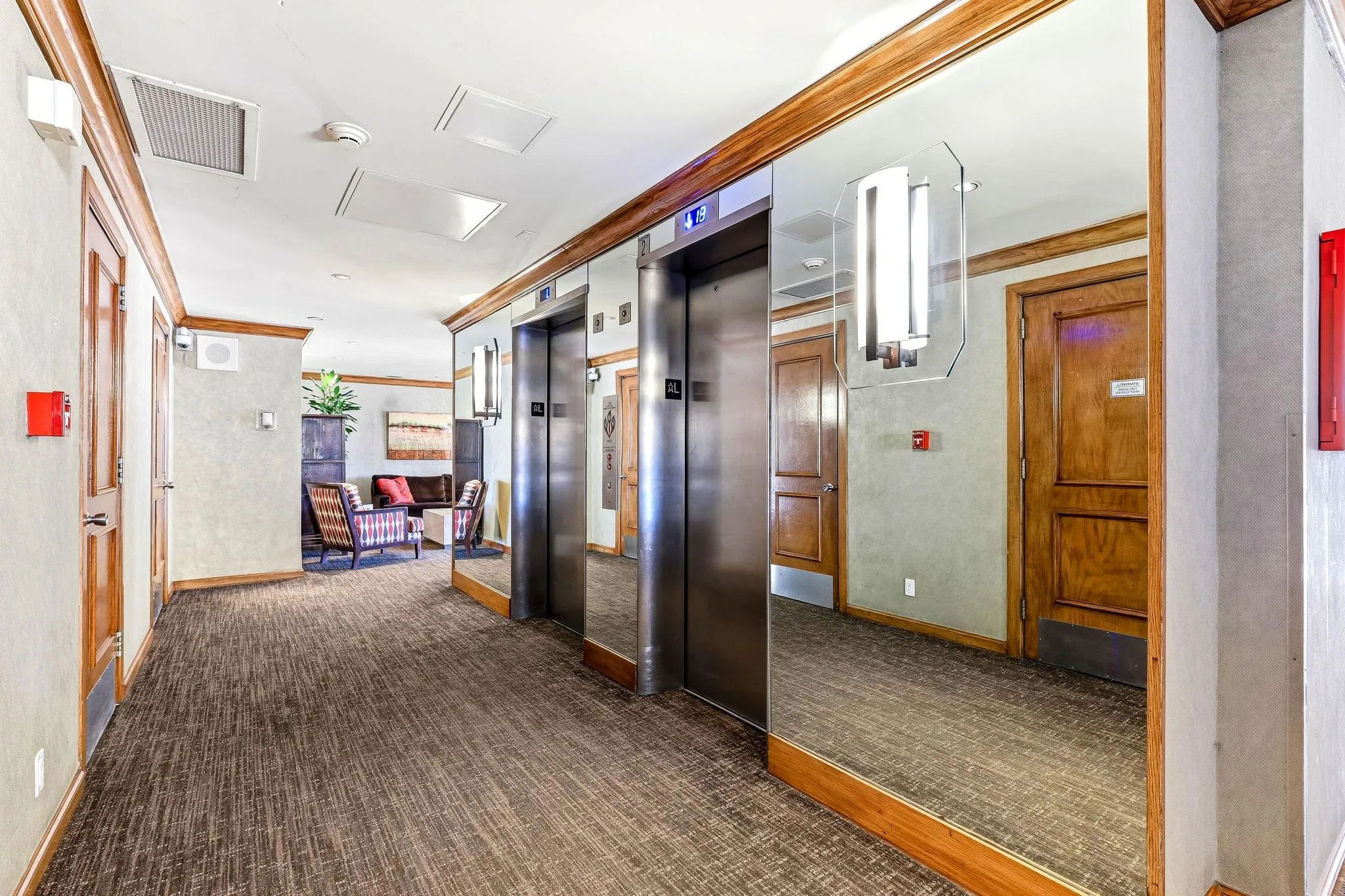 Photo 33 of 410 Groveland Avenue Unit 902