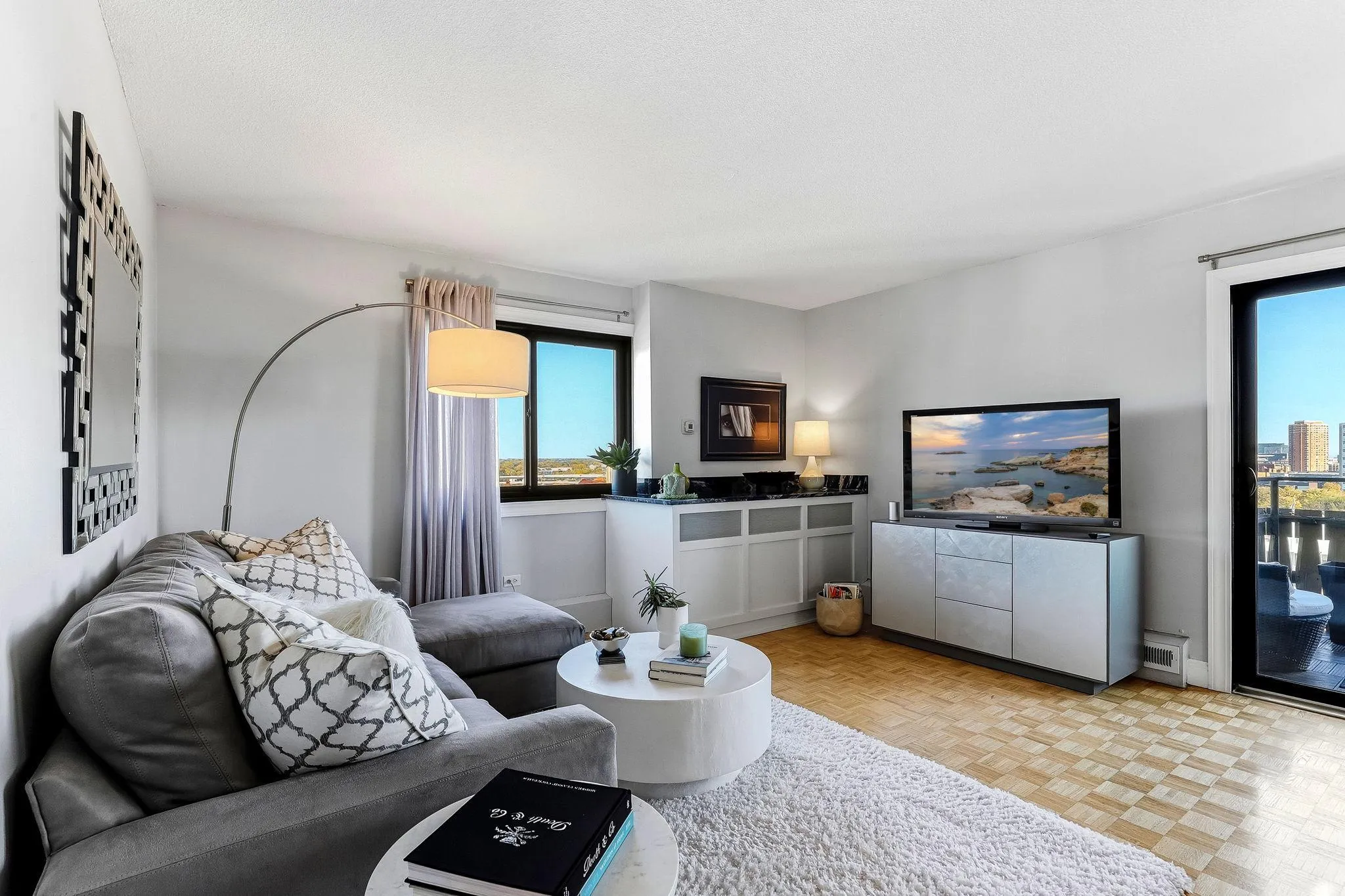 Photo 11 of 410 Groveland Avenue Unit 902