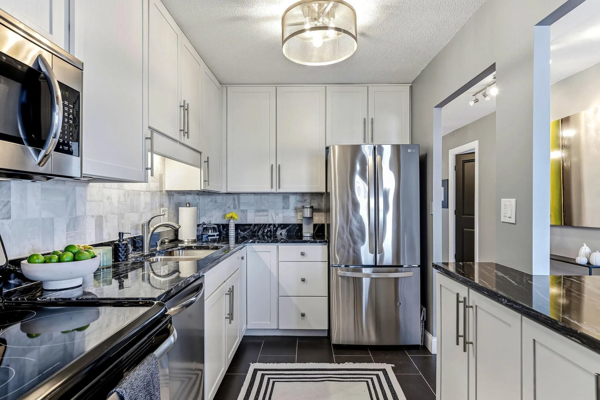 Photo 6 of 410 Groveland Avenue Unit 902