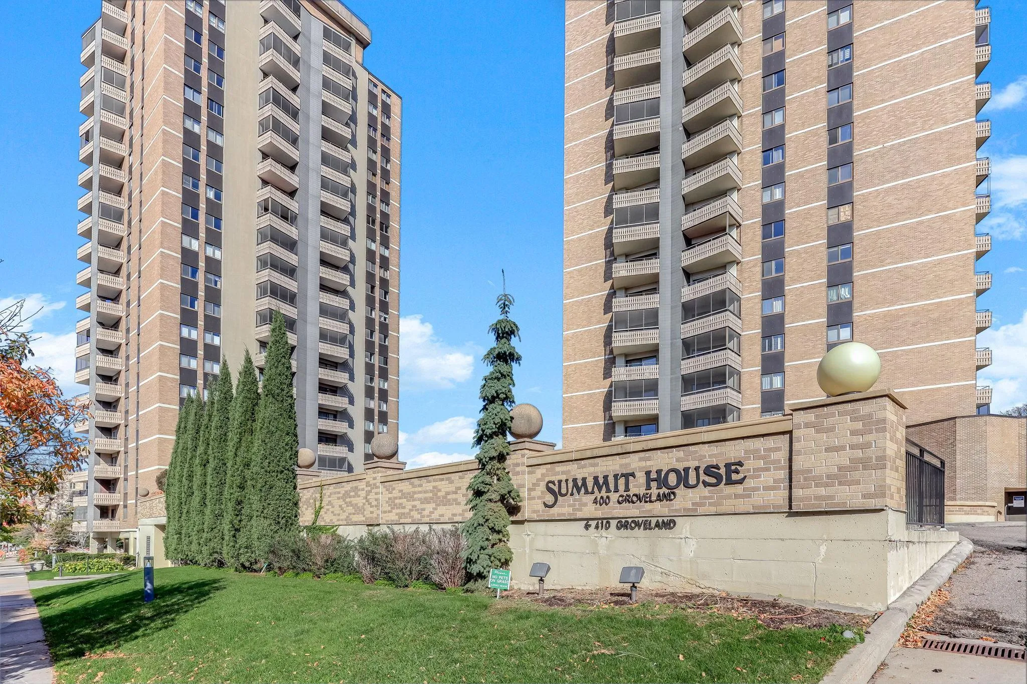 Photo 20 of 410 Groveland Avenue Unit 902