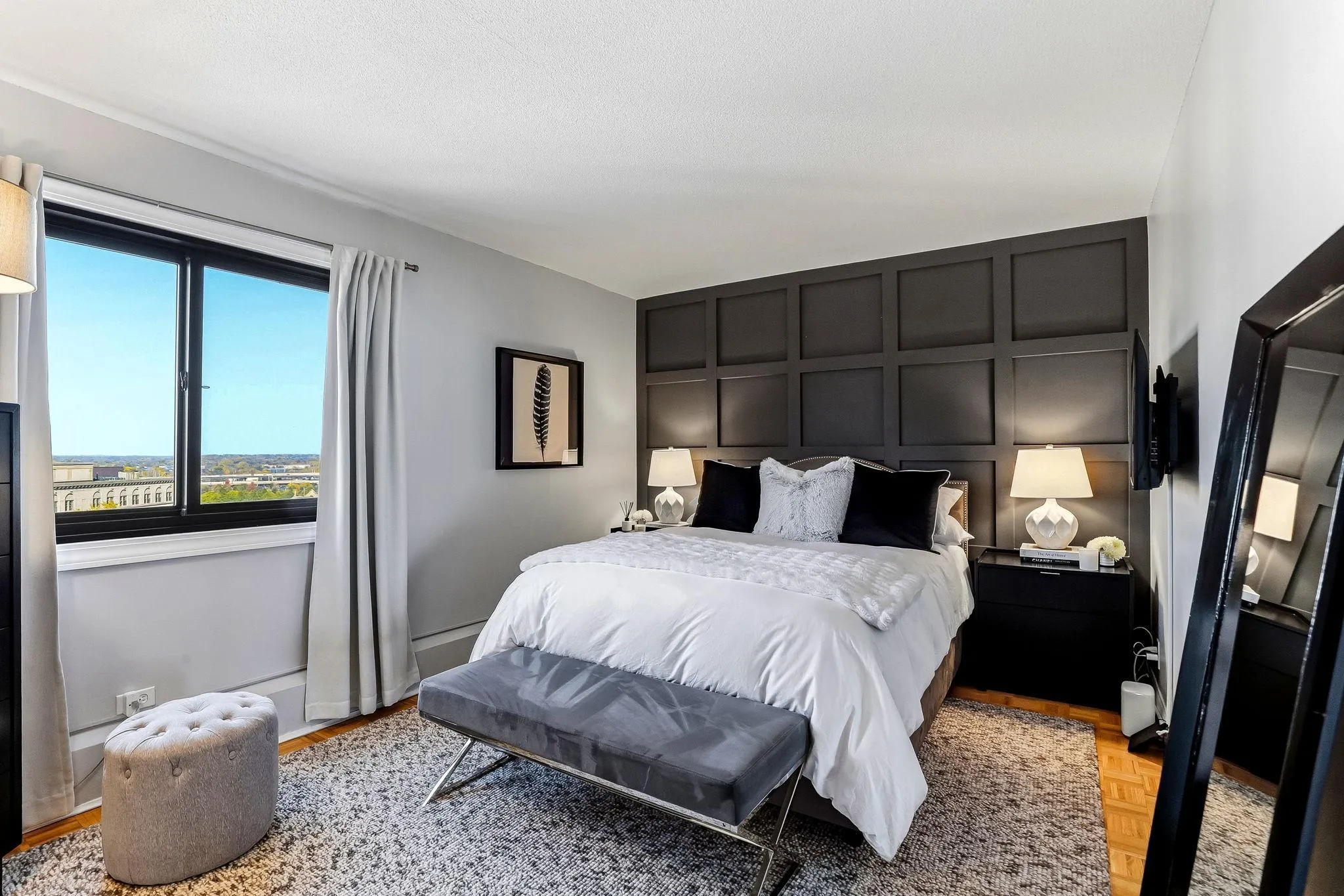 Photo 14 of 410 Groveland Avenue Unit 902