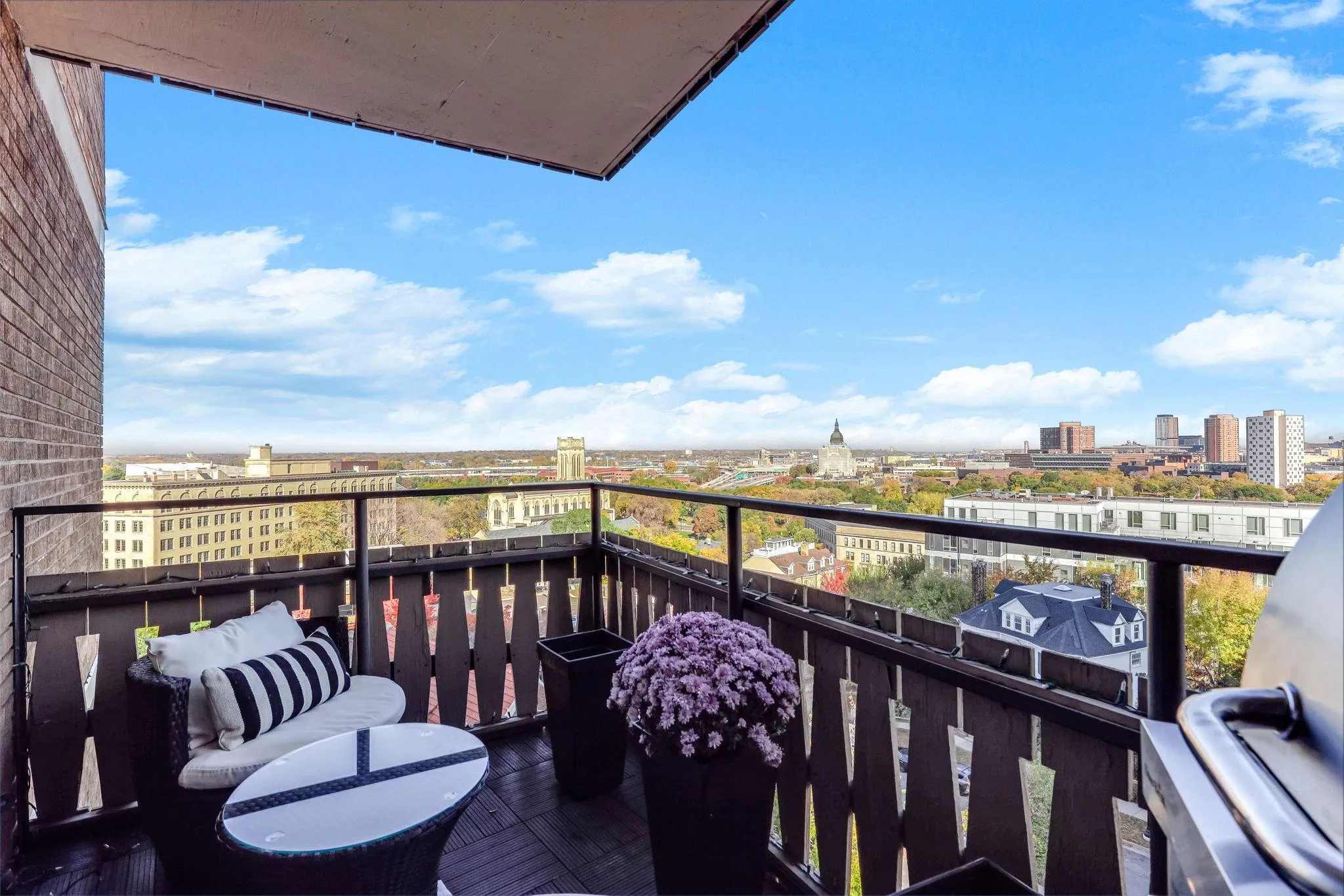 Photo 13 of 410 Groveland Avenue Unit 902