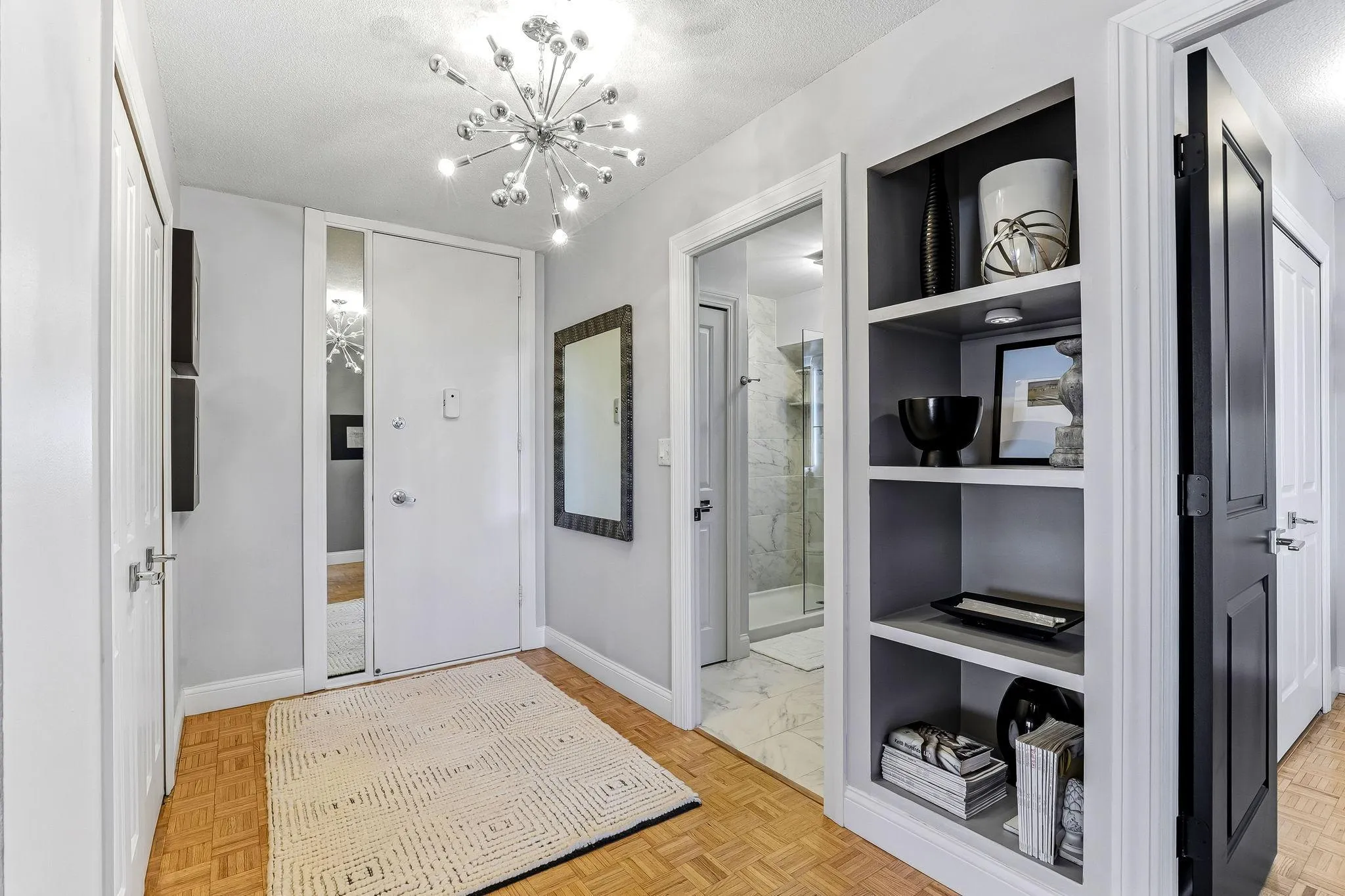 Photo 2 of 410 Groveland Avenue Unit 902